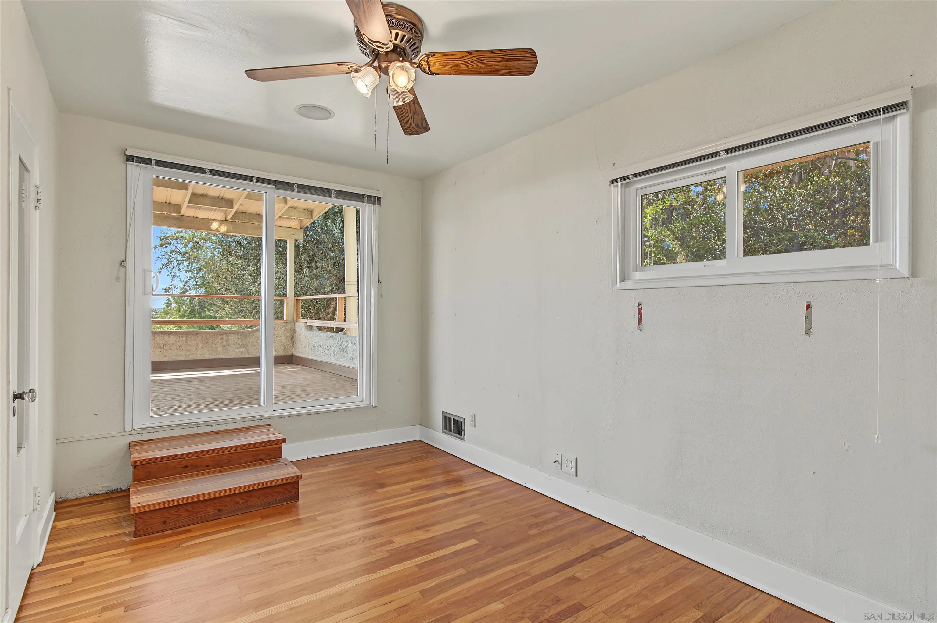 https://cdn.realtyfeed.com/cdn/127/260023516/4aab4d3c83f3b6141ed42aeef0fa9336.webp