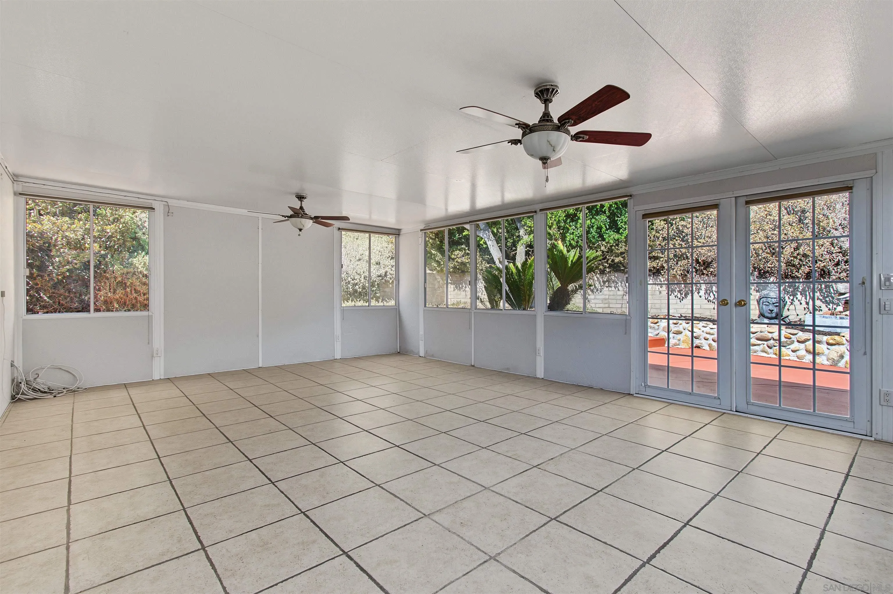 https://cdn.realtyfeed.com/cdn/127/260023516/6c28a1aca5c738cfaad8671c21d4abe5.webp