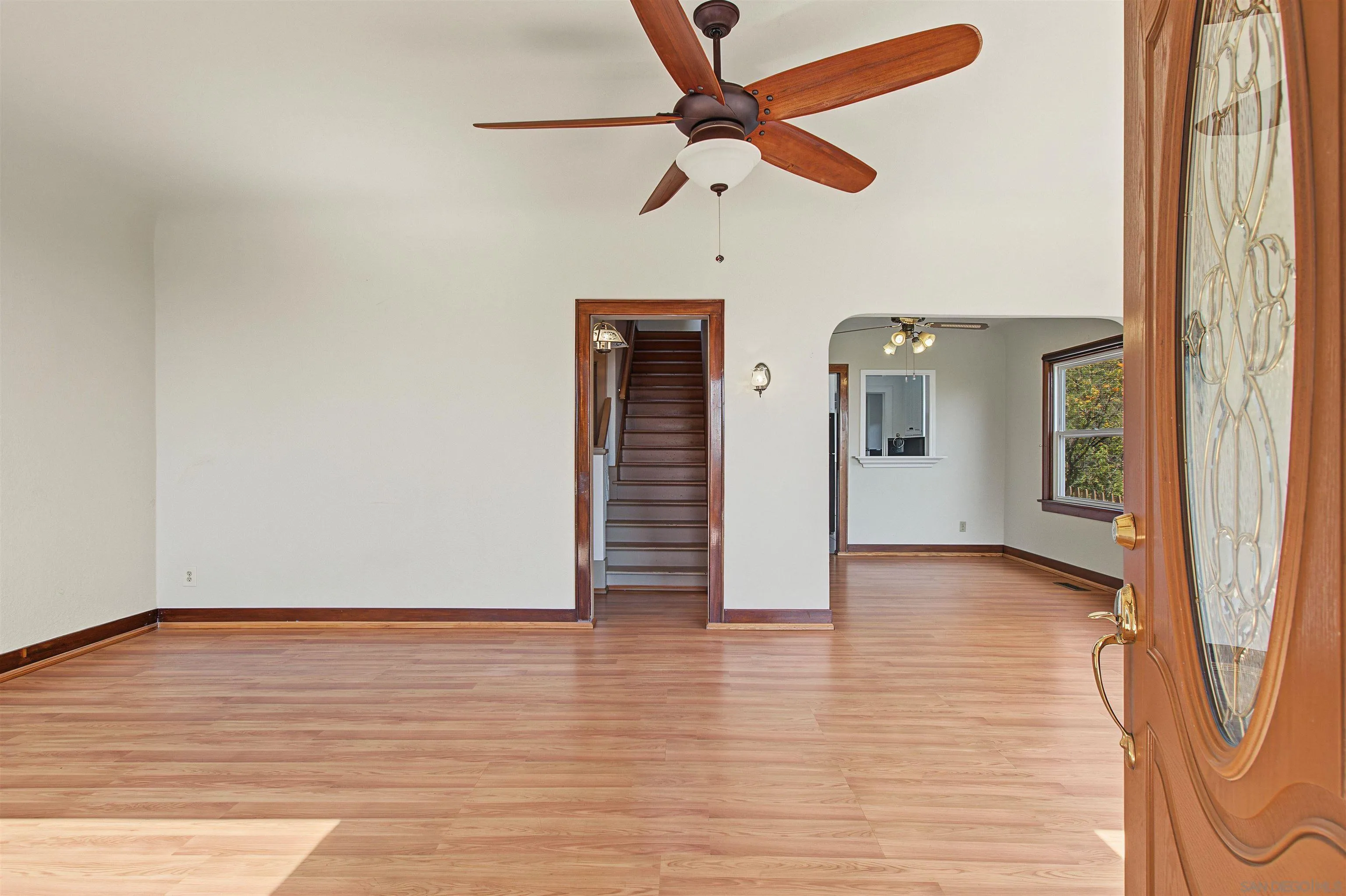 https://cdn.realtyfeed.com/cdn/127/260023516/af87b852fca4edcf74fa14fae3fb653b.webp