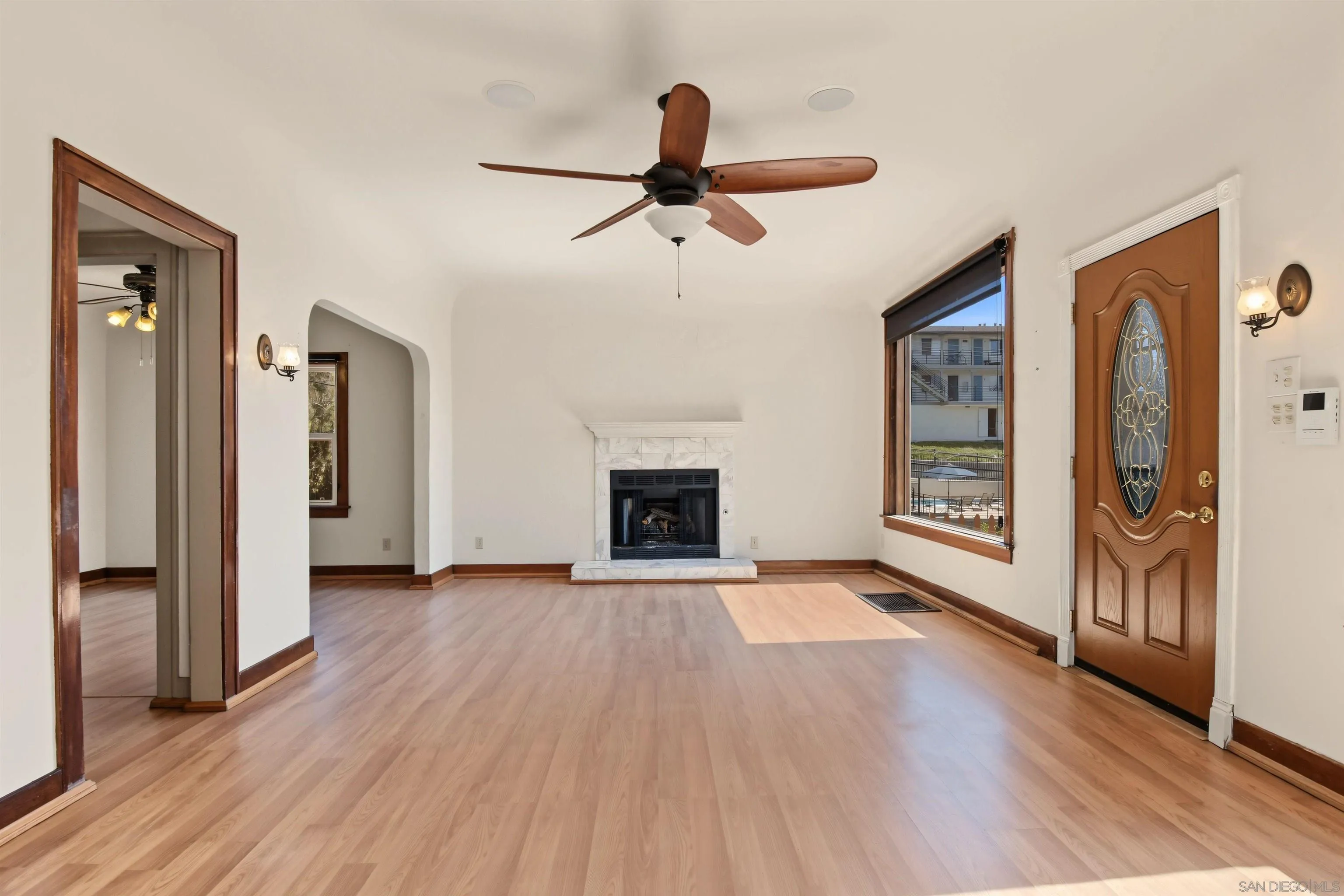 https://cdn.realtyfeed.com/cdn/127/260023516/e964068018989a02e82cc4b6297643f8.webp