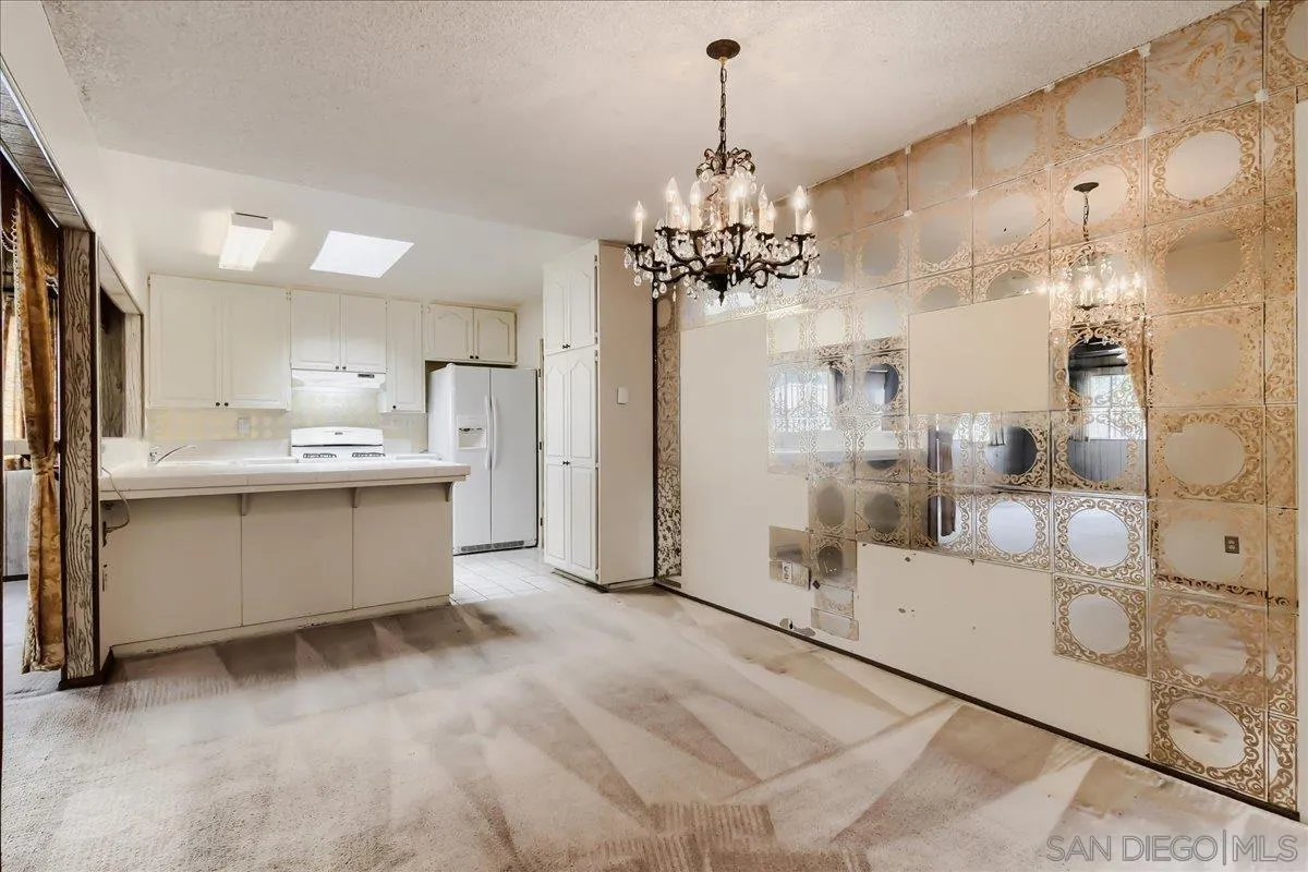https://cdn.realtyfeed.com/cdn/127/260023517/3eecae262c08bf84d1532be2de885d3e.webp