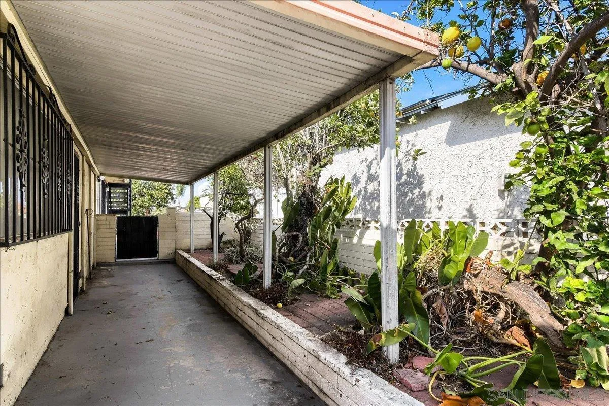 https://cdn.realtyfeed.com/cdn/127/260023517/9875434e9b844a4ad70f479e7174f3a0.webp