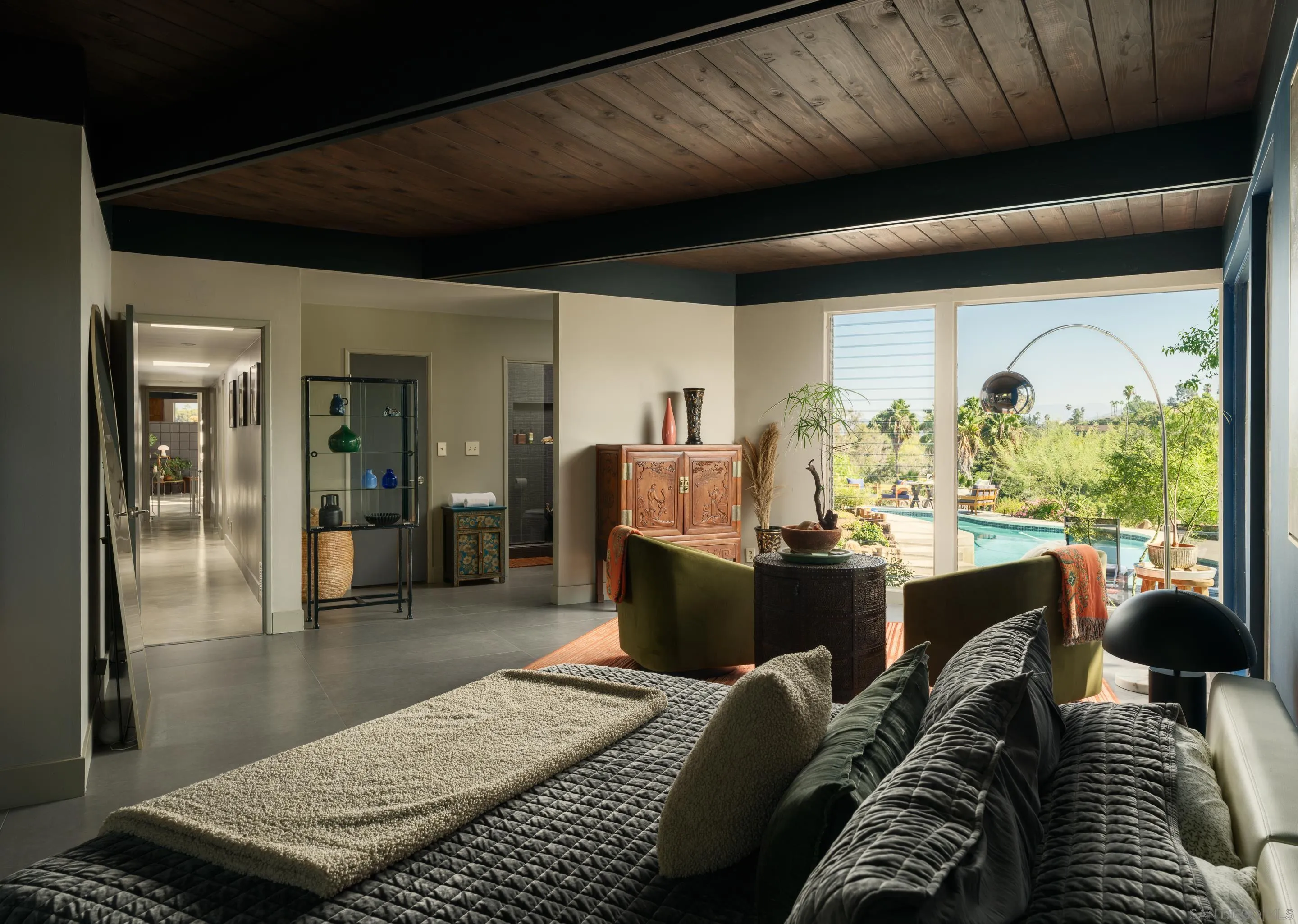 https://cdn.realtyfeed.com/cdn/127/260023518/9bf505dca0da66fb4092fd797a6c53fc.webp