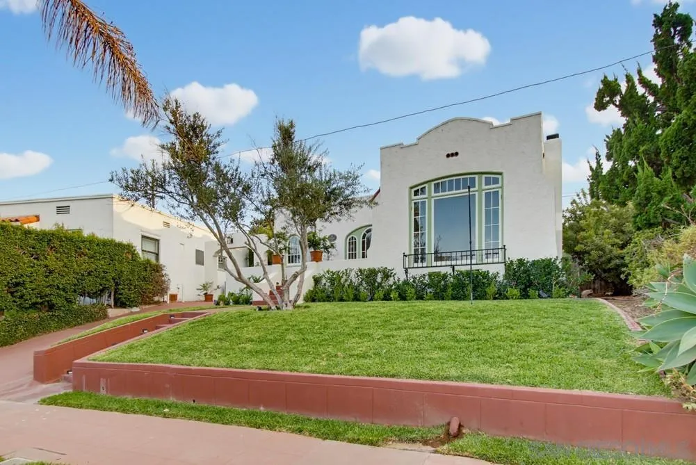 https://cdn.realtyfeed.com/cdn/127/260023519/67832e1878d2d68dce6d4e19d80855a4.webp