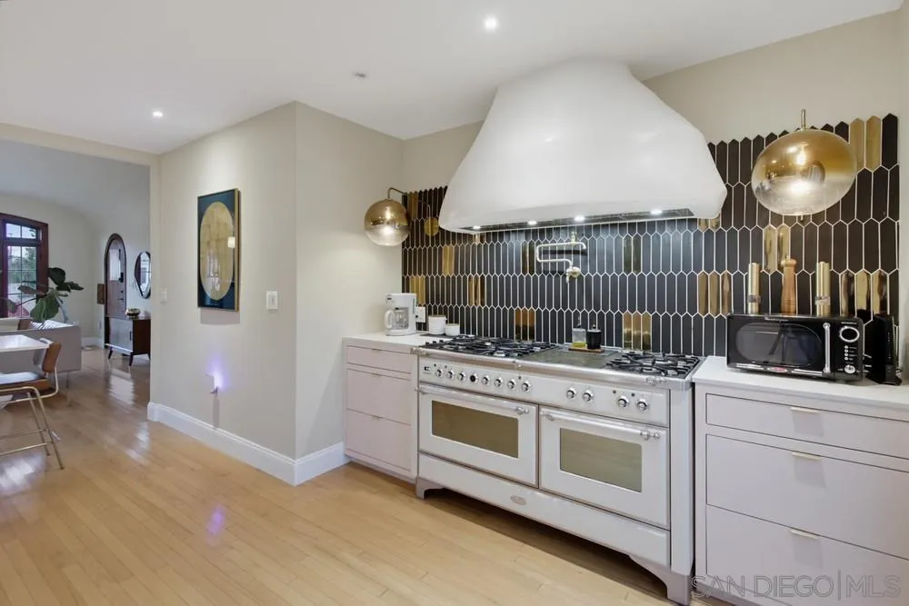 https://cdn.realtyfeed.com/cdn/127/260023519/82253d76514cd354d8ab031fc9f990a8.webp