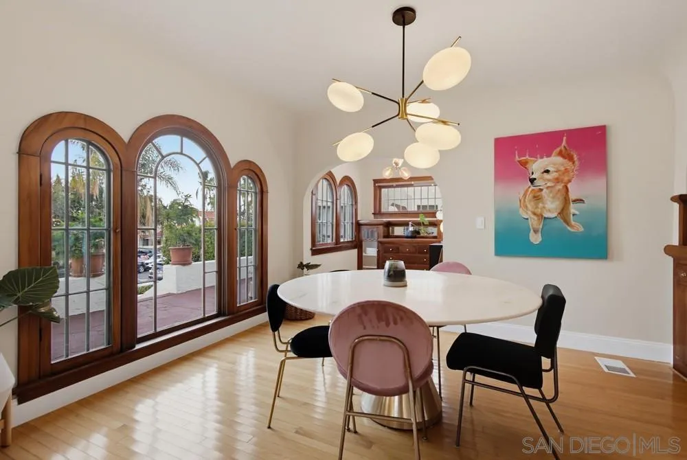 https://cdn.realtyfeed.com/cdn/127/260023519/fcc4cde9f01be5599544a2e1f3f312b1.webp