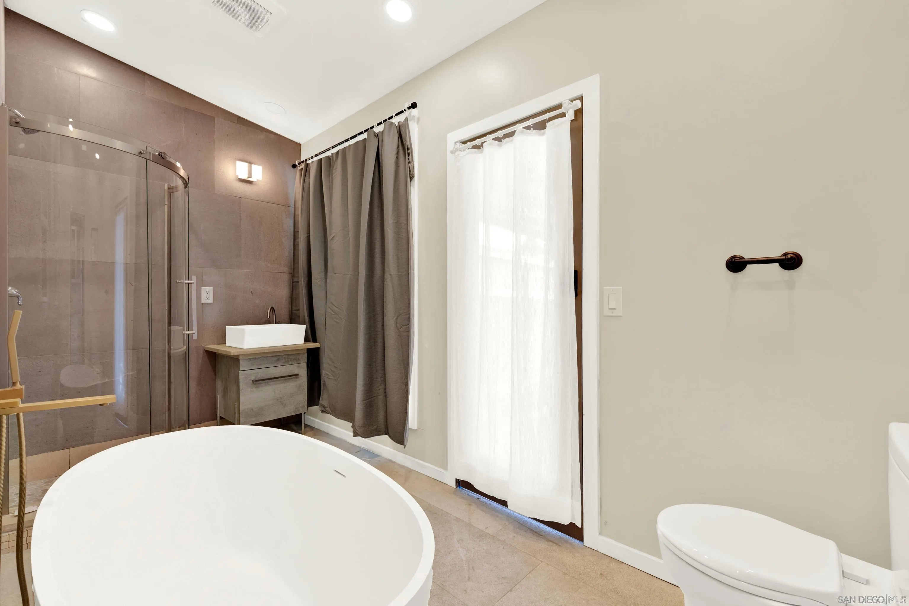 2971 Imperial Avenue, San Diego, CA 92102, photo 25