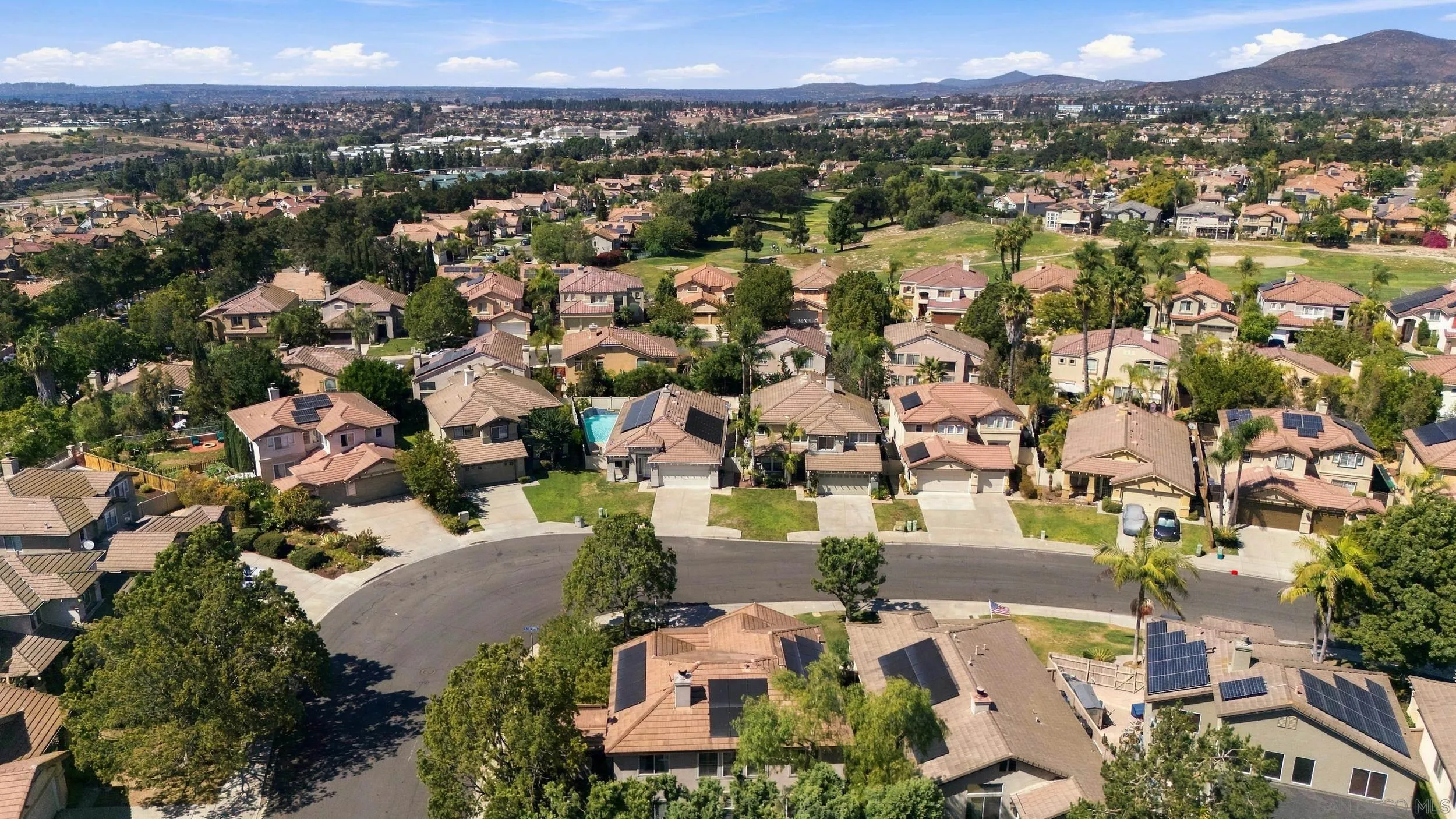 https://cdn.realtyfeed.com/cdn/127/260023526/04d499fc36b5adb06819ae264c40519f.webp