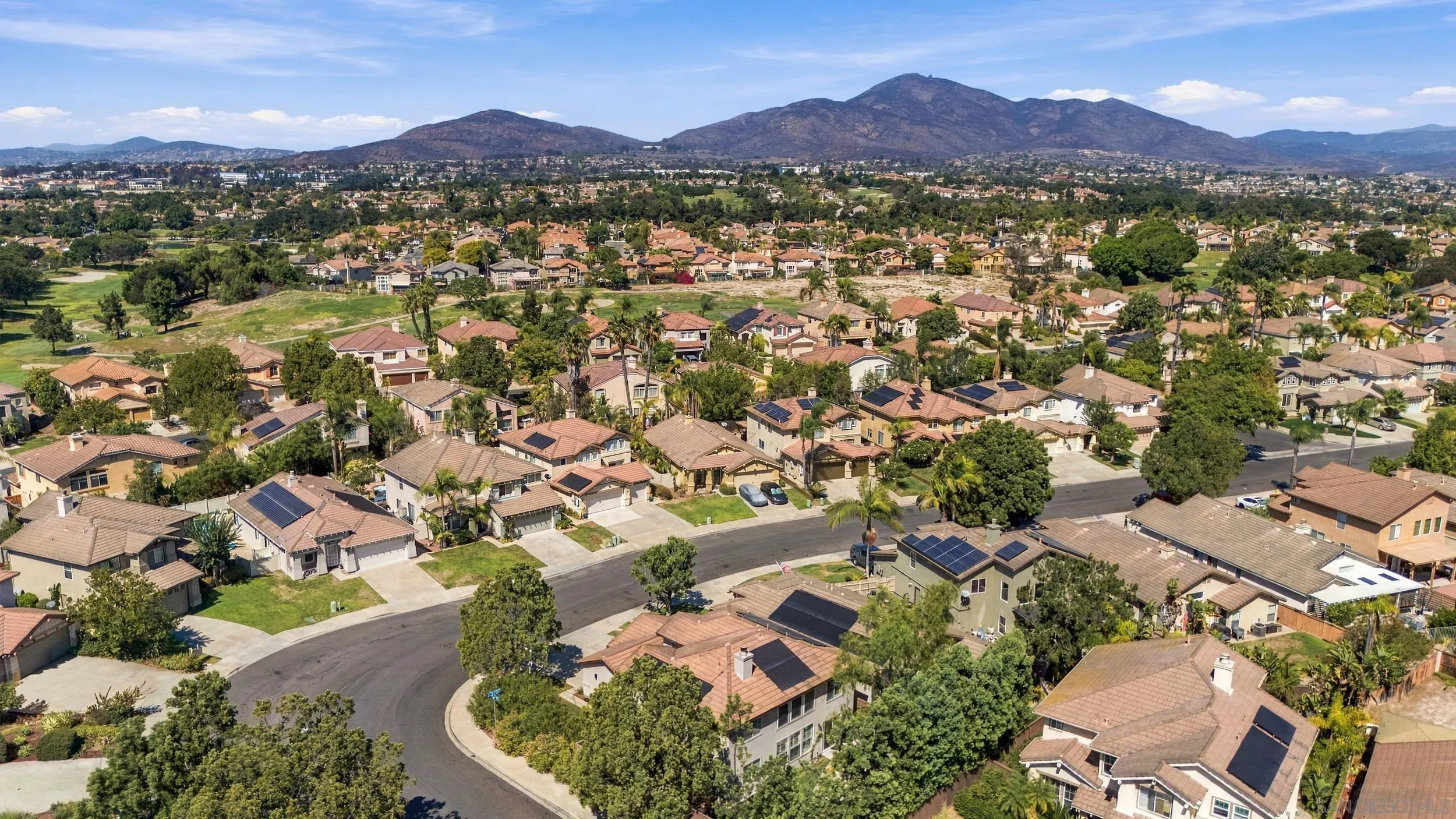 https://cdn.realtyfeed.com/cdn/127/260023526/12a8e8fb0f8b5f0a9fd50ef2732a0fbb.webp
