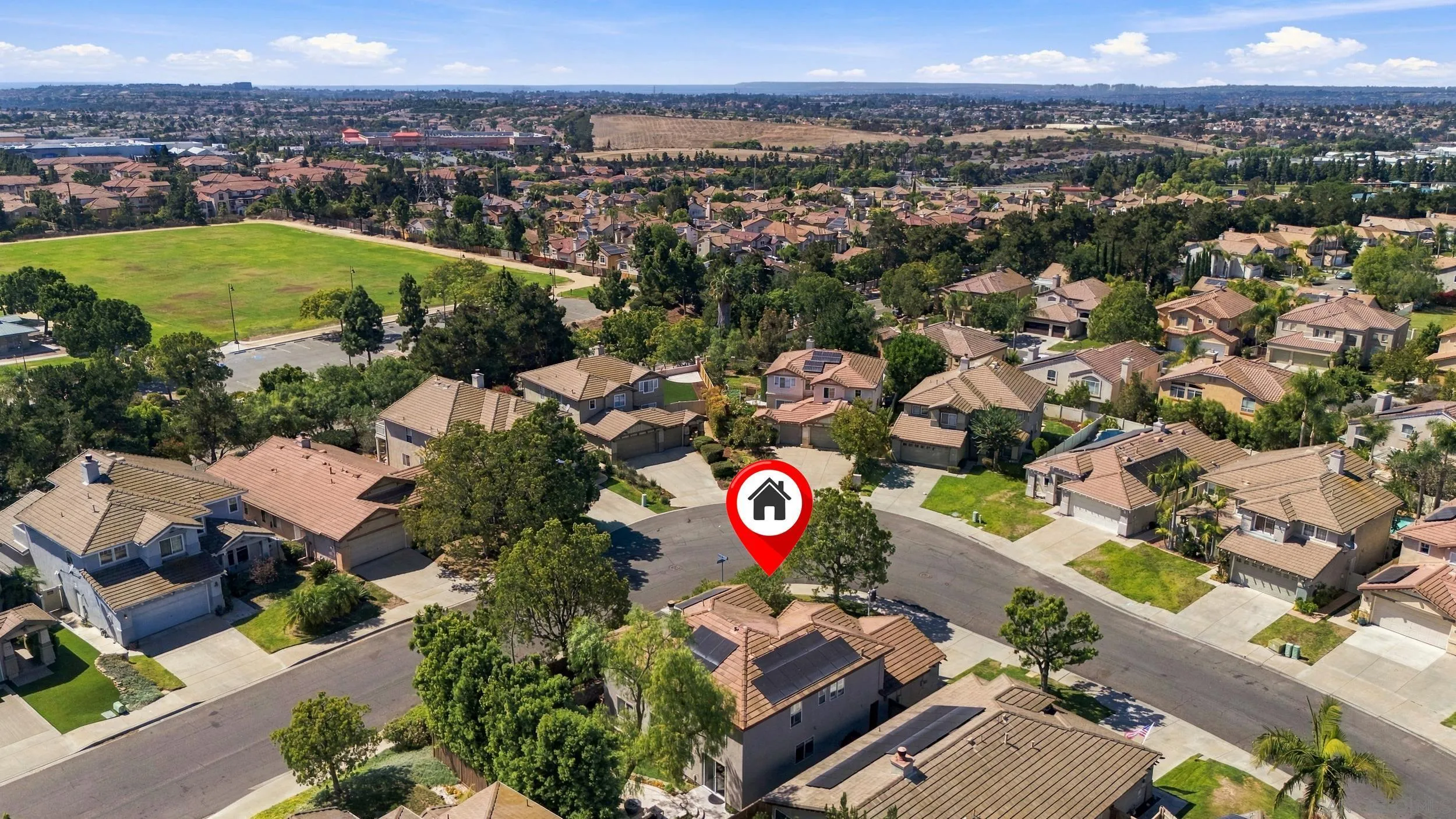 https://cdn.realtyfeed.com/cdn/127/260023526/34cead8508ba009175e558bd4d41ed5d.webp