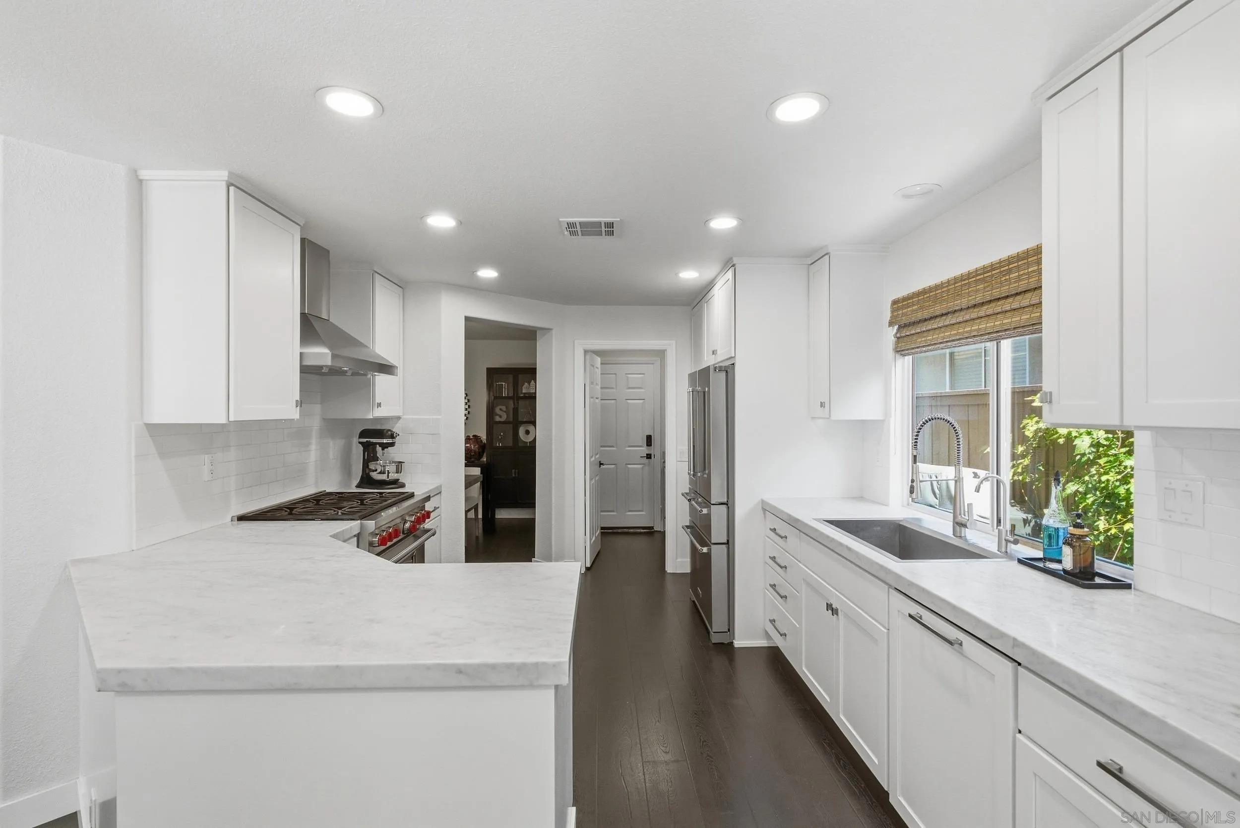 https://cdn.realtyfeed.com/cdn/127/260023526/469109d6584b8bf4dfd03c28143991f5.webp