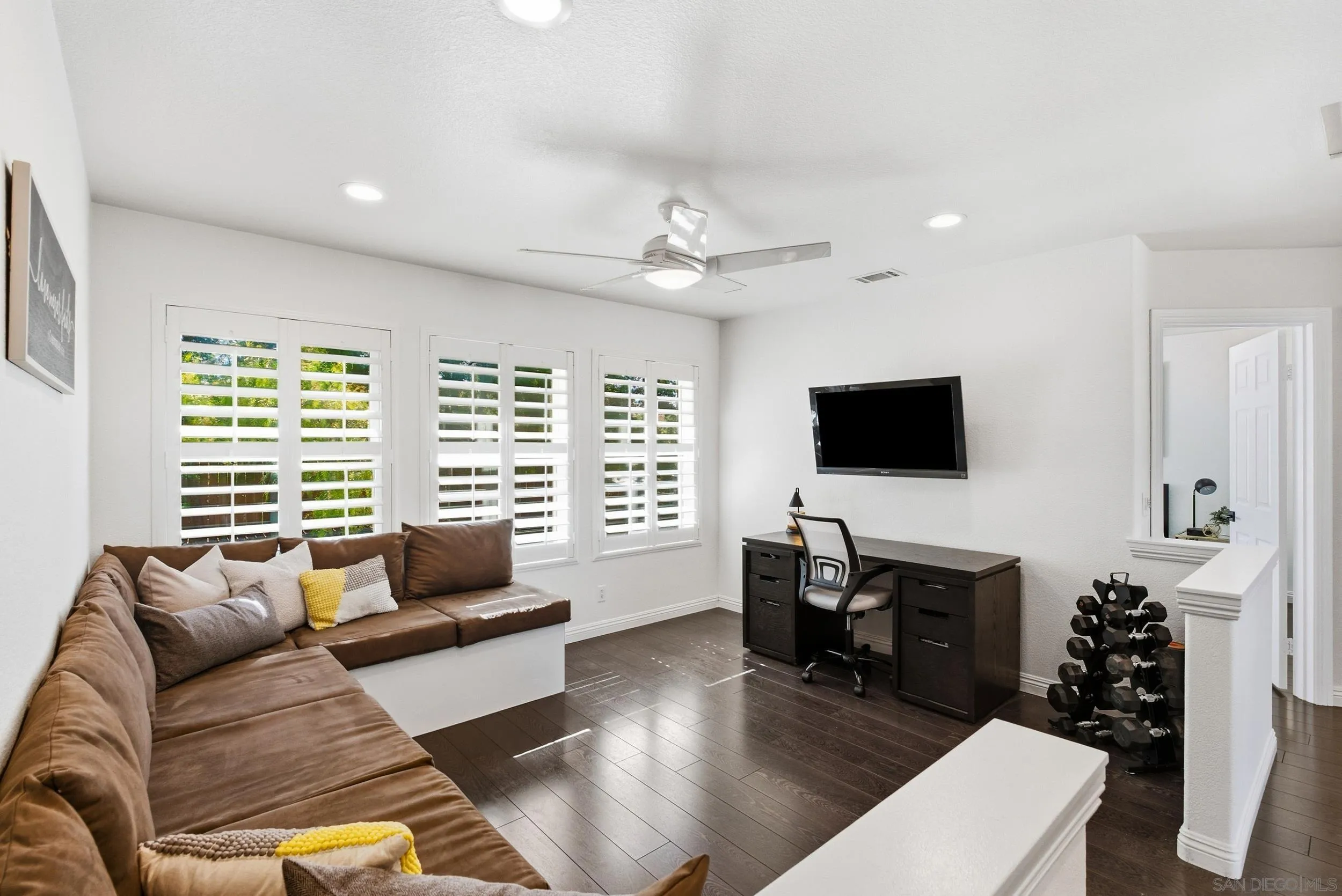 https://cdn.realtyfeed.com/cdn/127/260023526/908cae1f051fe8e3a6958bf89c75a5fe.webp