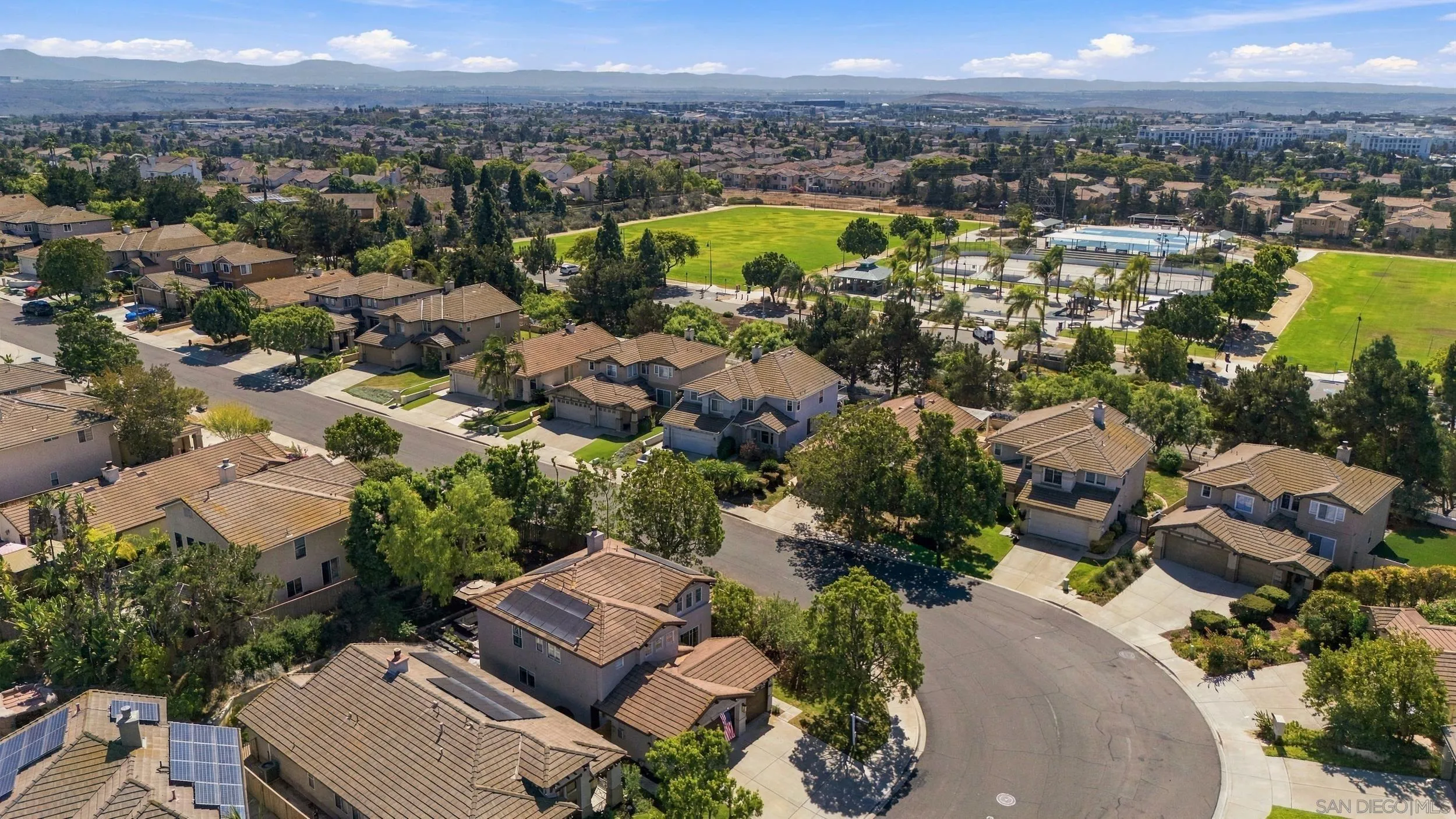 https://cdn.realtyfeed.com/cdn/127/260023526/909904112eb7b16b078b97d232a46cf4.webp