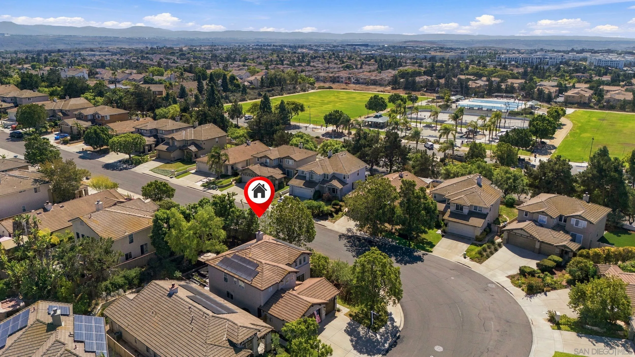 https://cdn.realtyfeed.com/cdn/127/260023526/eabb7f072a813055b62080f9f1ef7cc4.webp