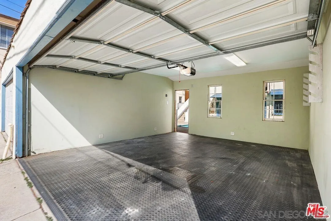 471-473 Bedford Dr, Beverly Hills, CA 90212, photo 25
