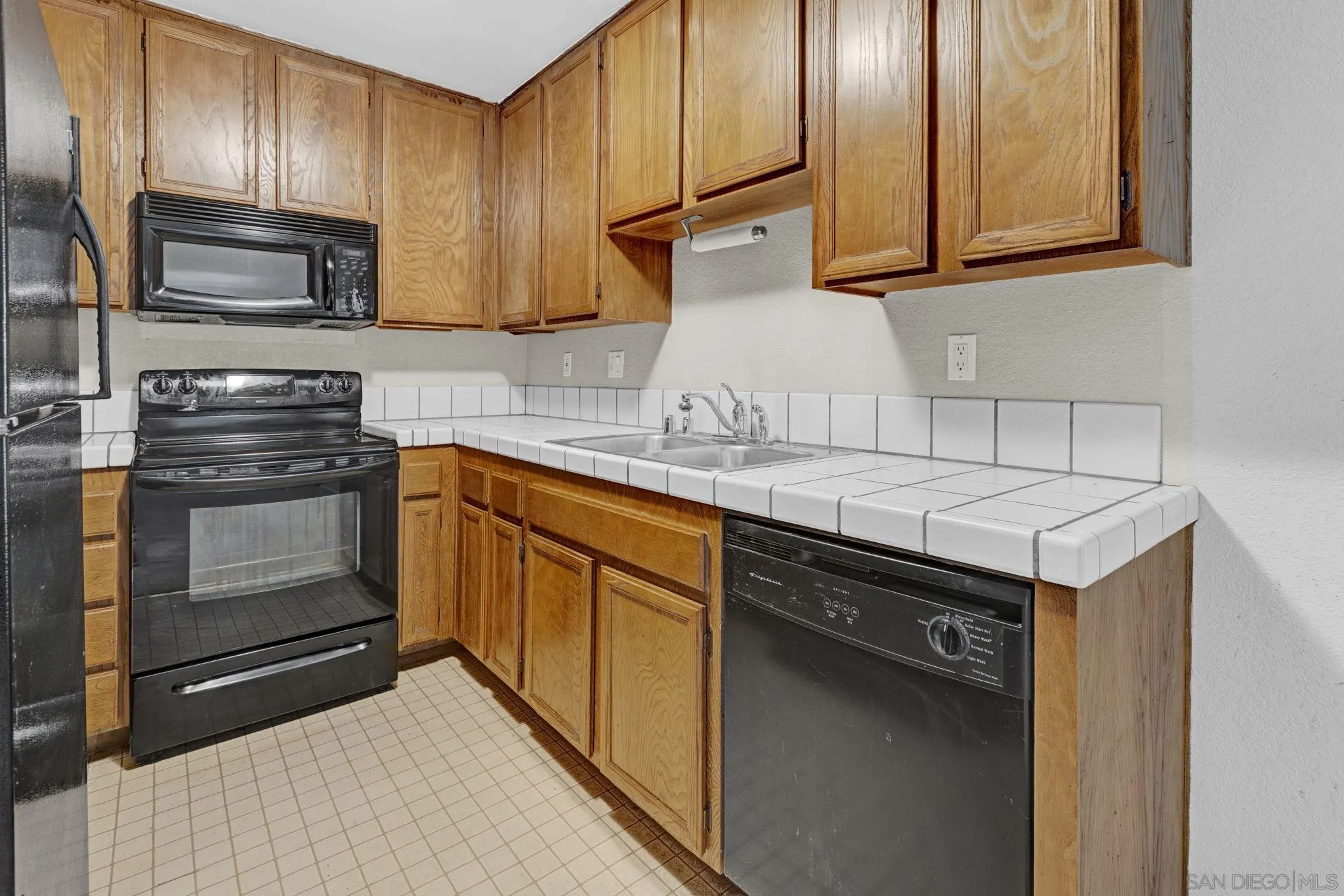 4262 Parks Ave Unit 205, La Mesa, CA 91941 - Photo 2 of 11, La Mesa, CA