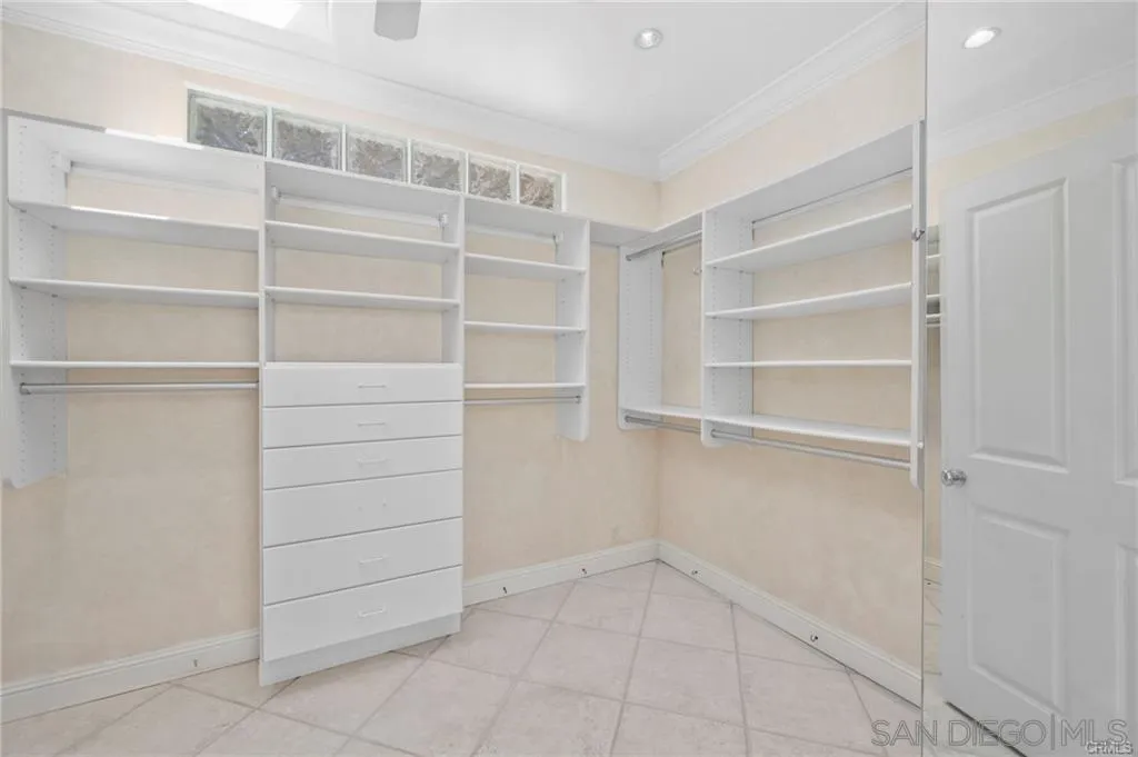 https://cdn.realtyfeed.com/cdn/127/260023536/5eacfb7417b02483d0d1fb6f2e07cc0f.webp