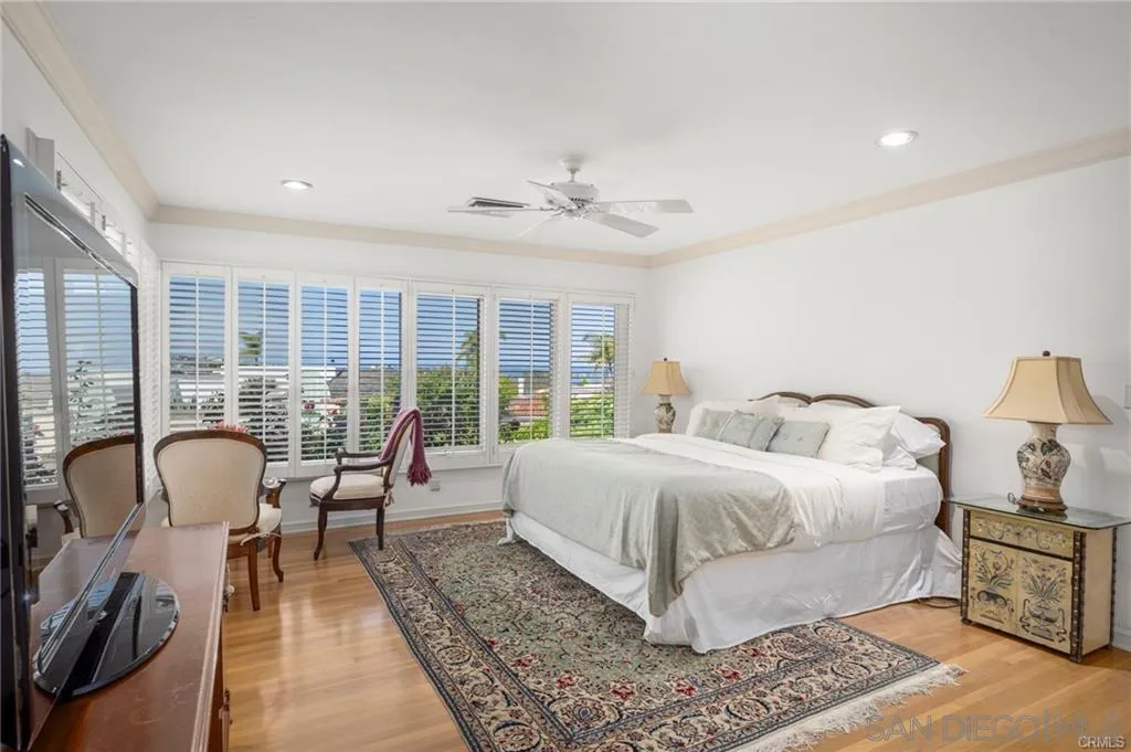 https://cdn.realtyfeed.com/cdn/127/260023536/61d78e9d357052df6c48bef4e6d9a88e.webp