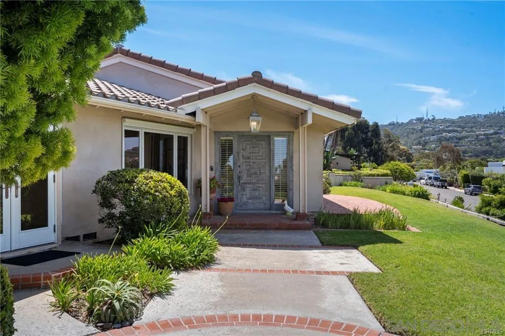 https://cdn.realtyfeed.com/cdn/127/260023536/6fe28a68b2a6881f1f38e8a1e592c2e5.webp