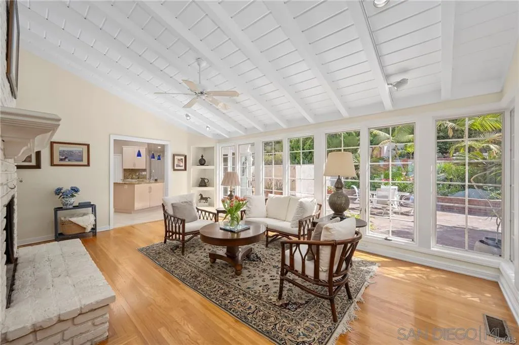 https://cdn.realtyfeed.com/cdn/127/260023536/882a1e81a9904f4ce47b2452ed703905.webp