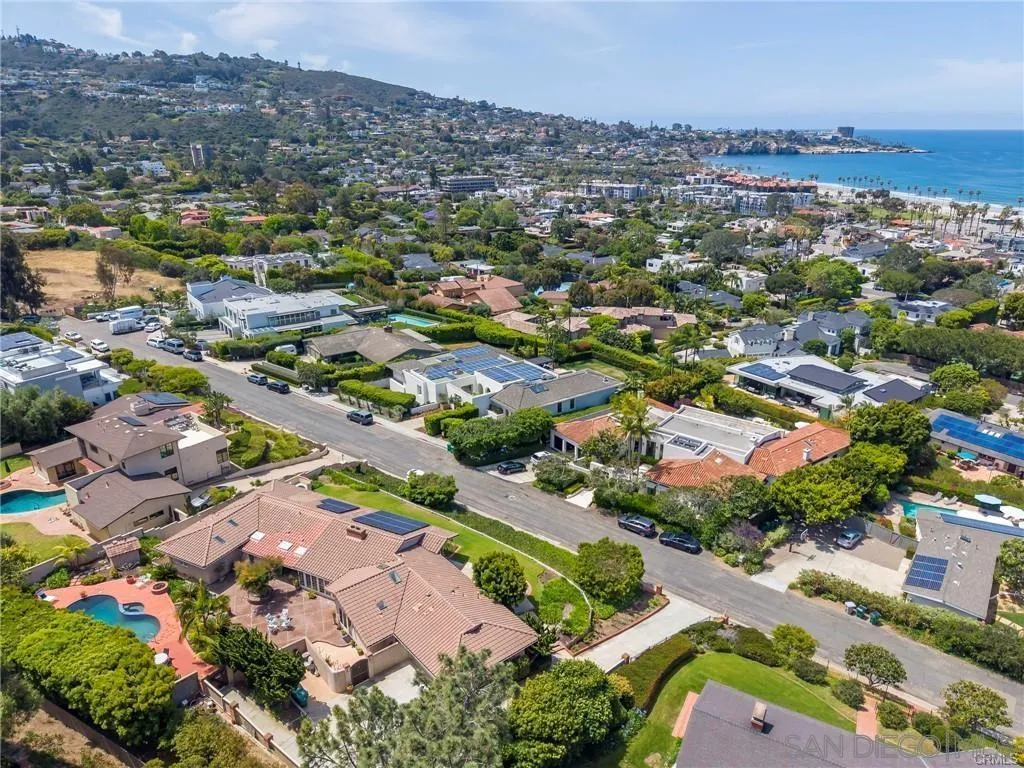 https://cdn.realtyfeed.com/cdn/127/260023536/9b528b90e2ae104a3b389a585f81f6c2.webp
