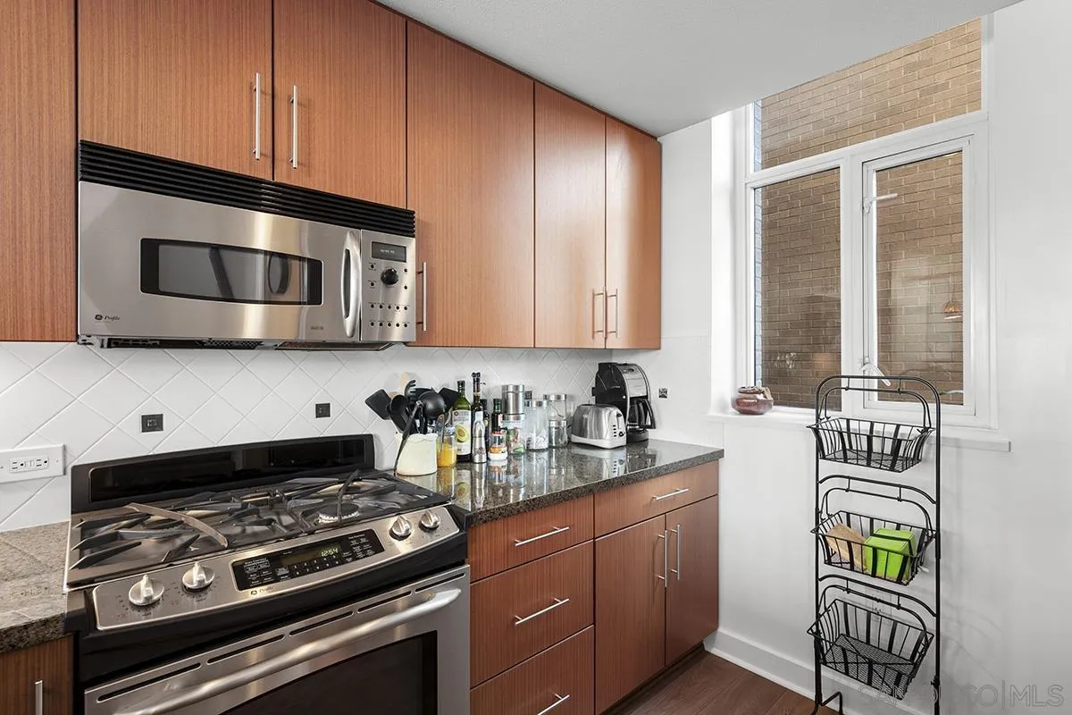 325 7th Ave Unit 211, San Diego, CA 92101 - Photo 4 of 62, San Diego, CA