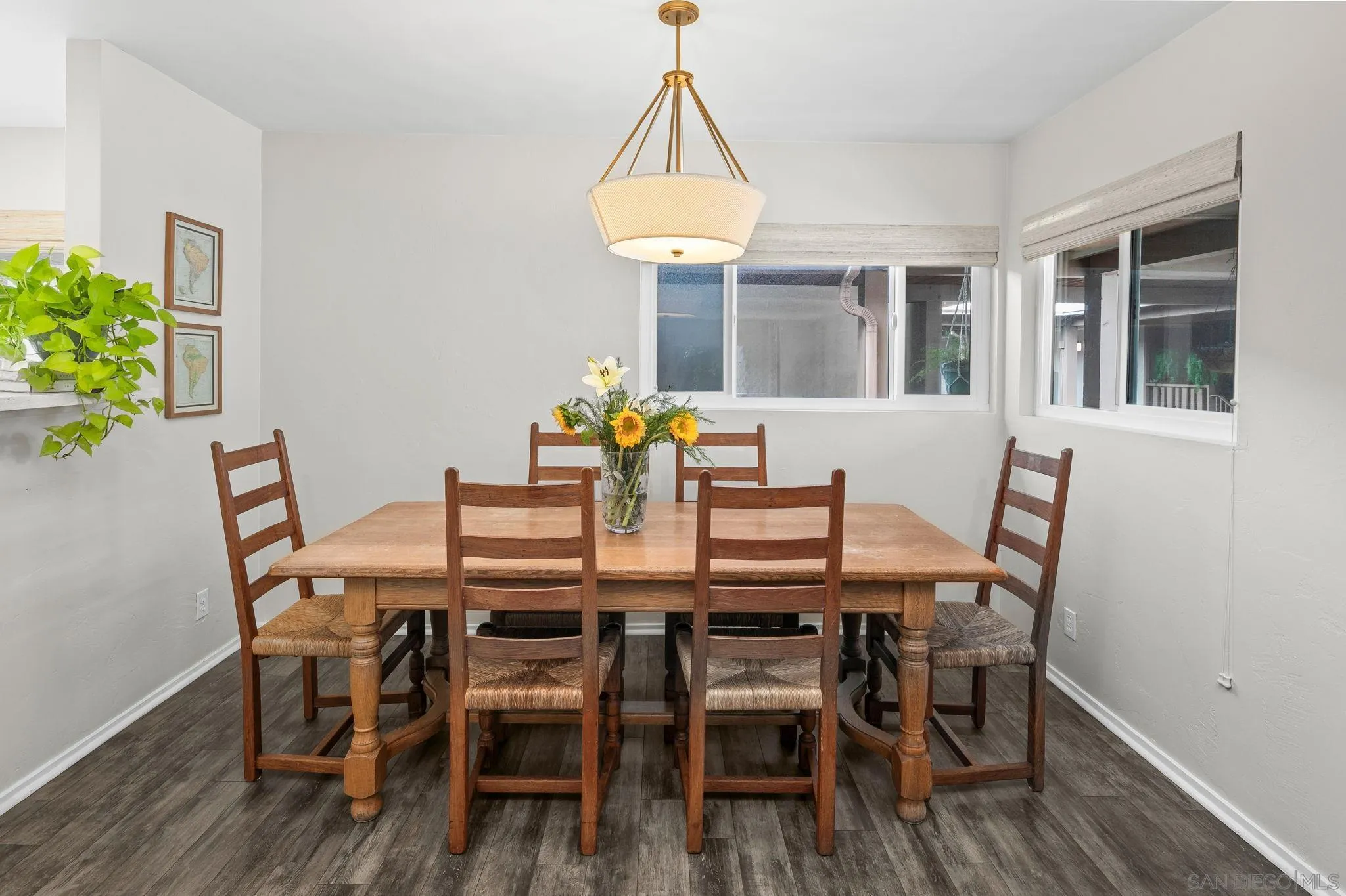 https://cdn.realtyfeed.com/cdn/127/260023547/060c40ea933b3779157b09c50597bd0c.webp