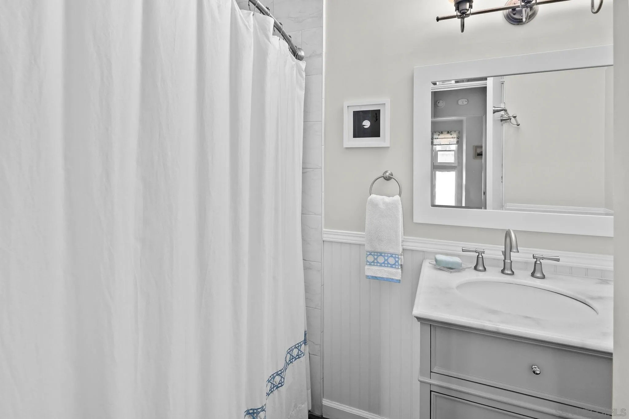 https://cdn.realtyfeed.com/cdn/127/260023547/c8ec3c241260009b3283a844d852354b.webp
