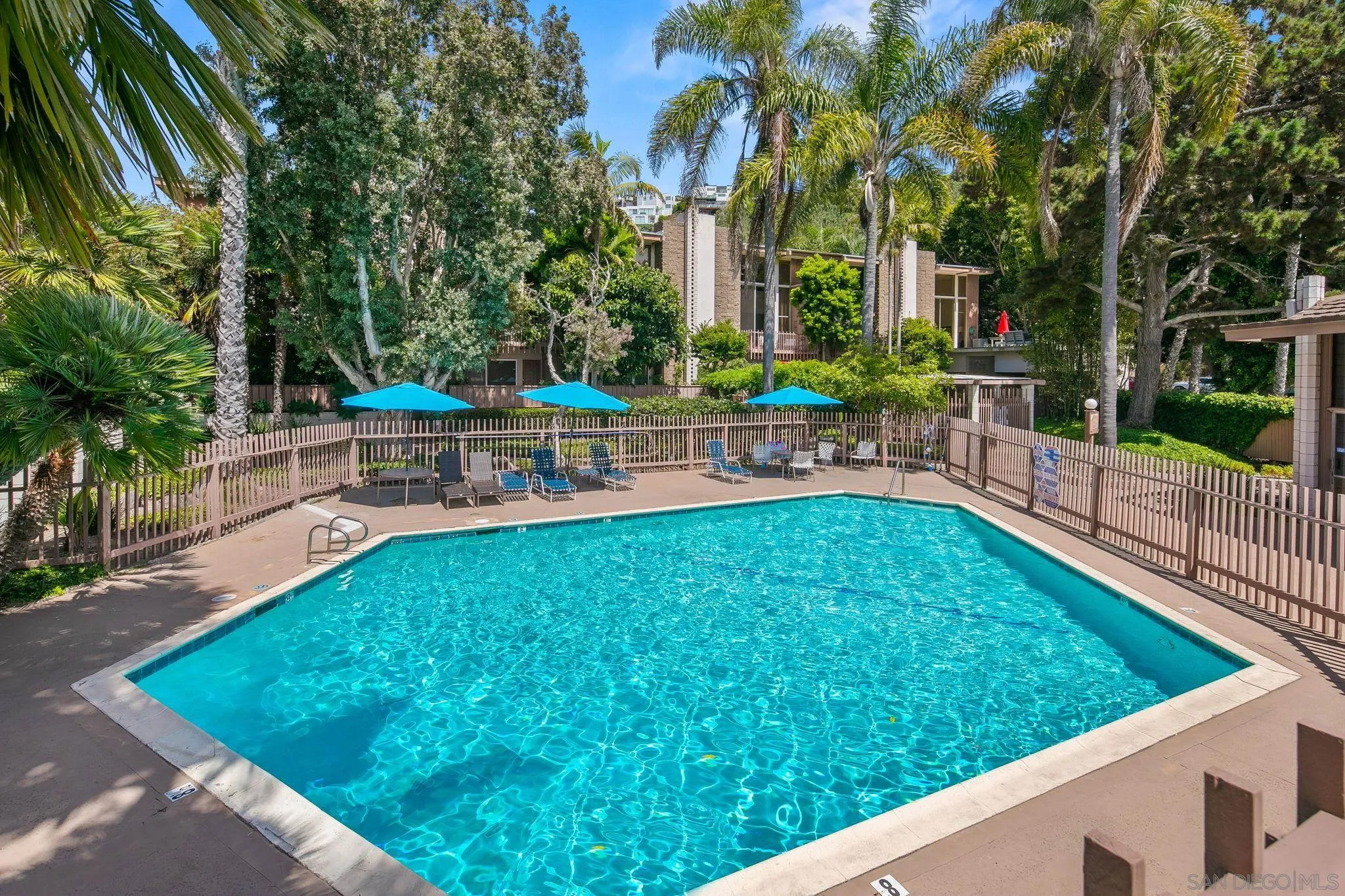 https://cdn.realtyfeed.com/cdn/127/260023547/e9cdb8a933c3e46d05365df3a18dfa2a.webp