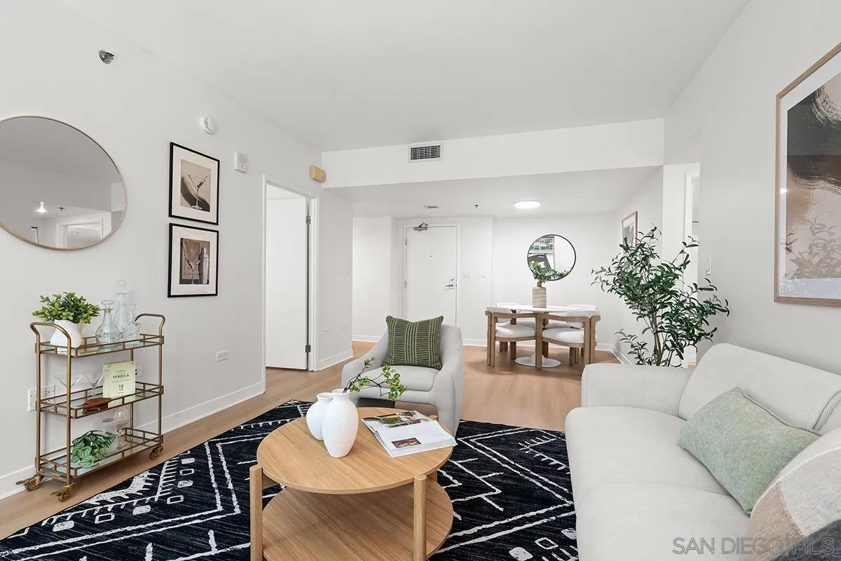 https://cdn.realtyfeed.com/cdn/127/260023550/94cf200485a0af81b156dc3c797bce8d.webp