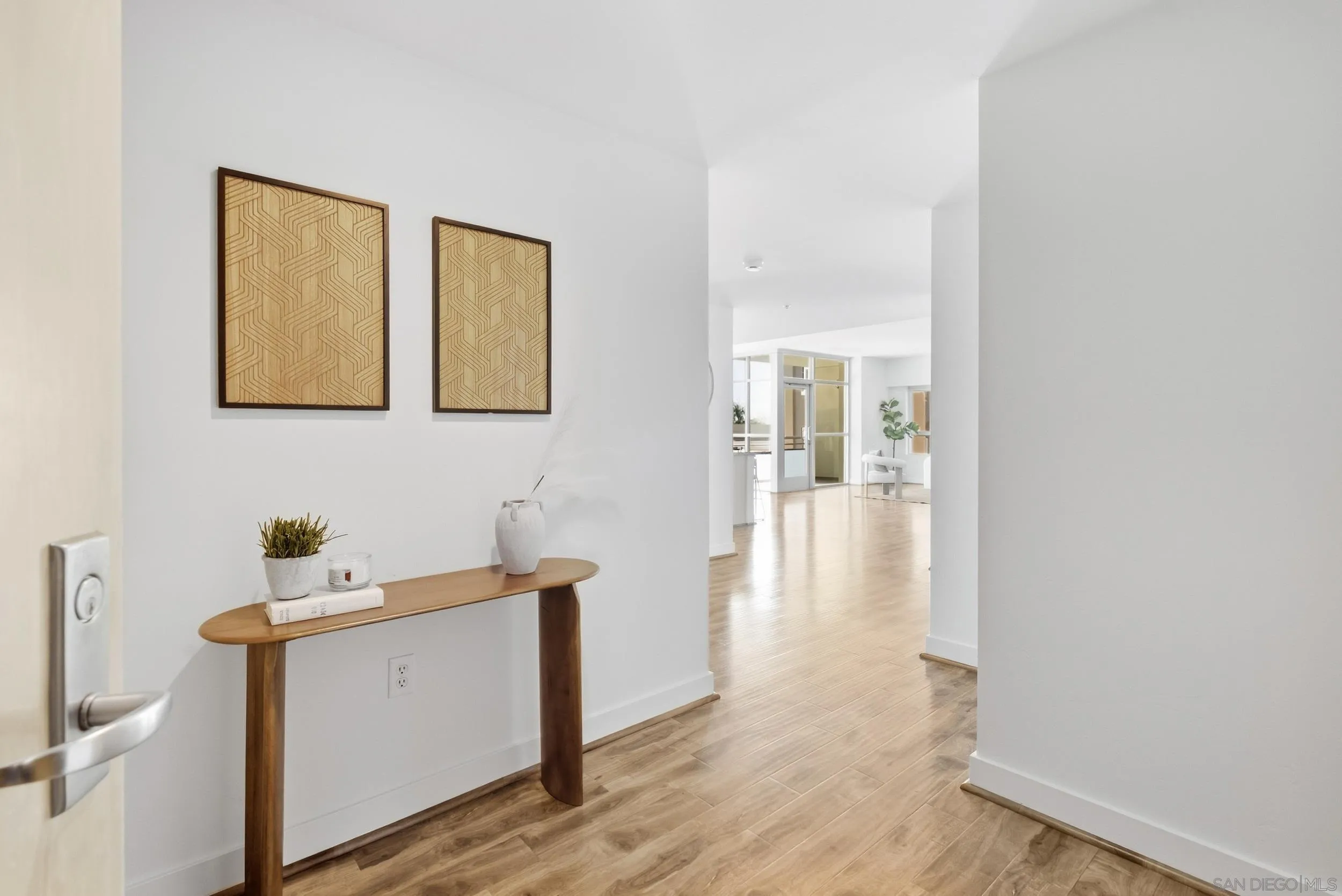 https://cdn.realtyfeed.com/cdn/127/260023553/136ca21a6e67de2d3881a111454c4990.webp