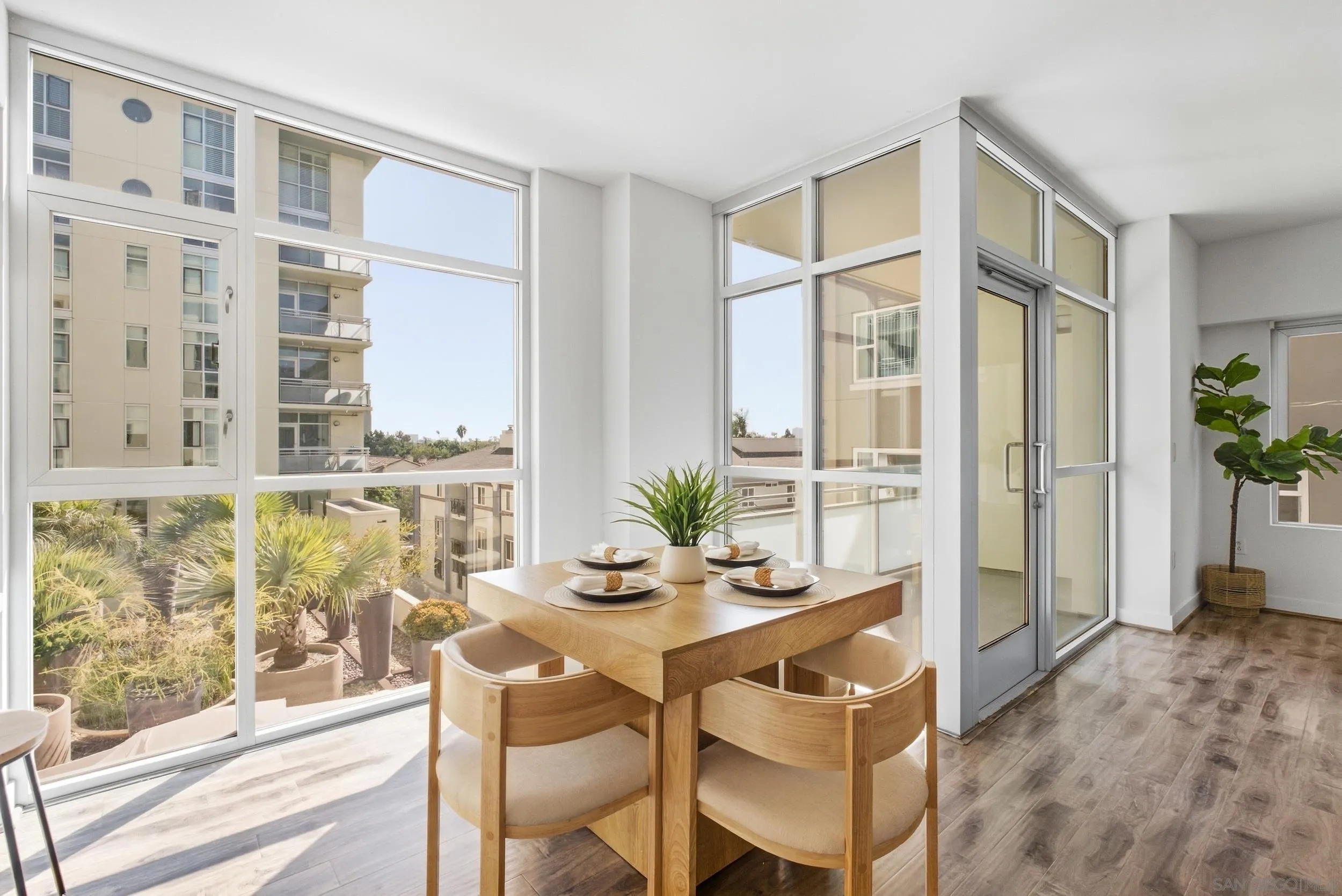 https://cdn.realtyfeed.com/cdn/127/260023553/301f15d157c73ba4bd617414e844ca36.webp