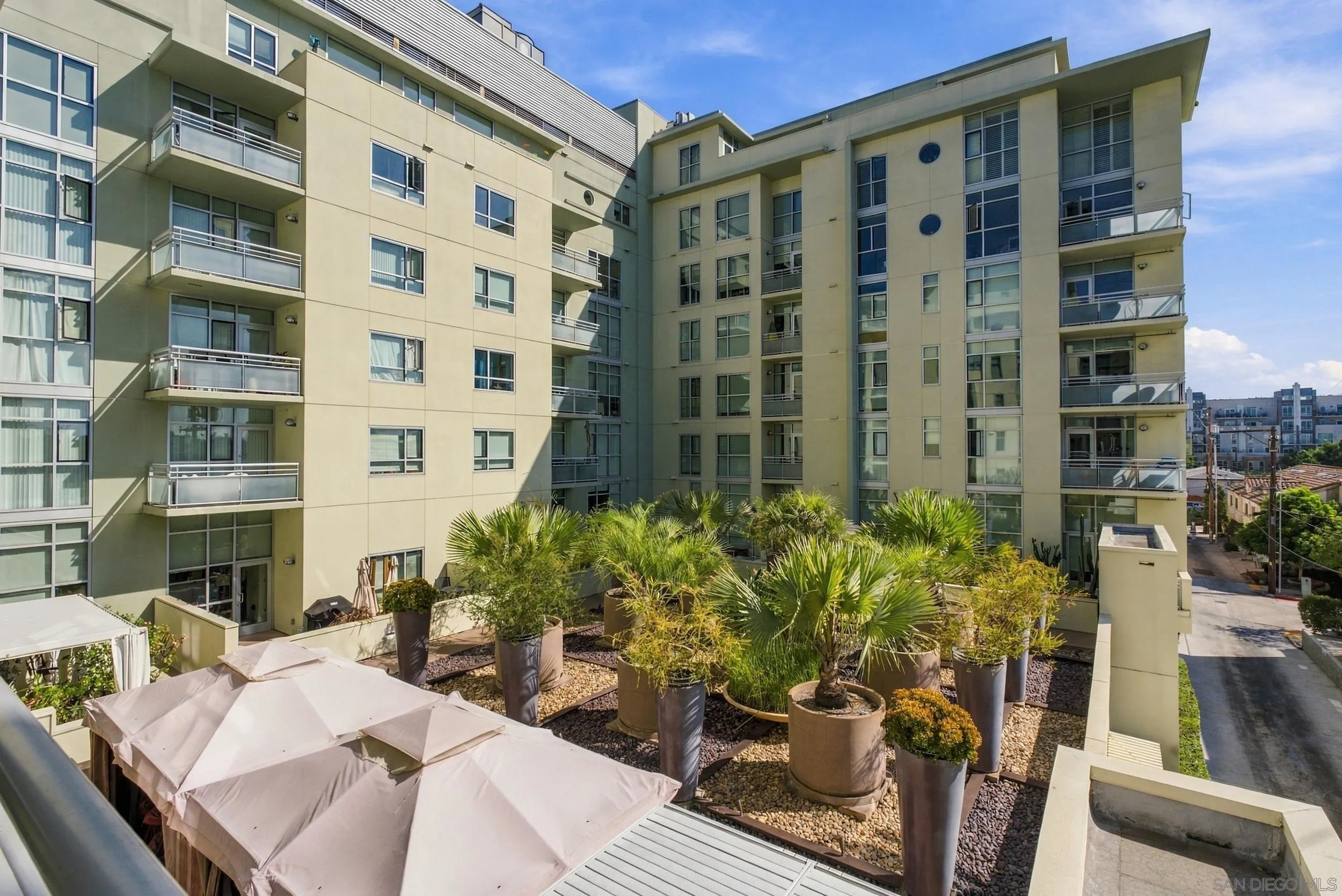 https://cdn.realtyfeed.com/cdn/127/260023553/4c3c25d0c96756c3ceb81d4fe9d91aab.webp