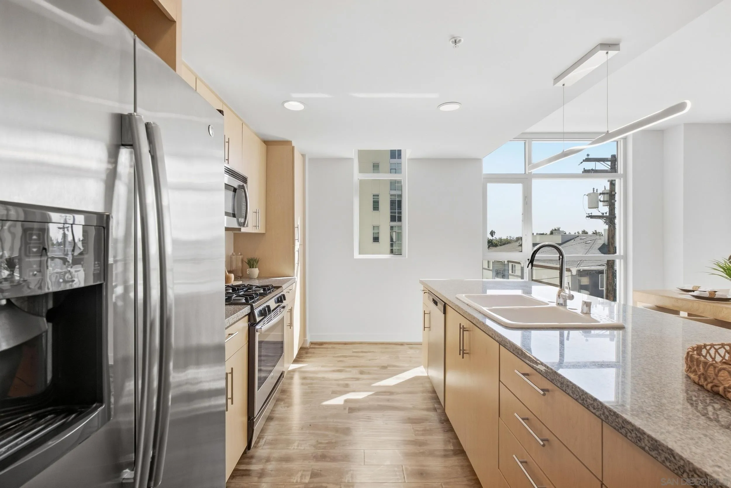 https://cdn.realtyfeed.com/cdn/127/260023553/60a182604d5e173b7a4ca77740485406.webp