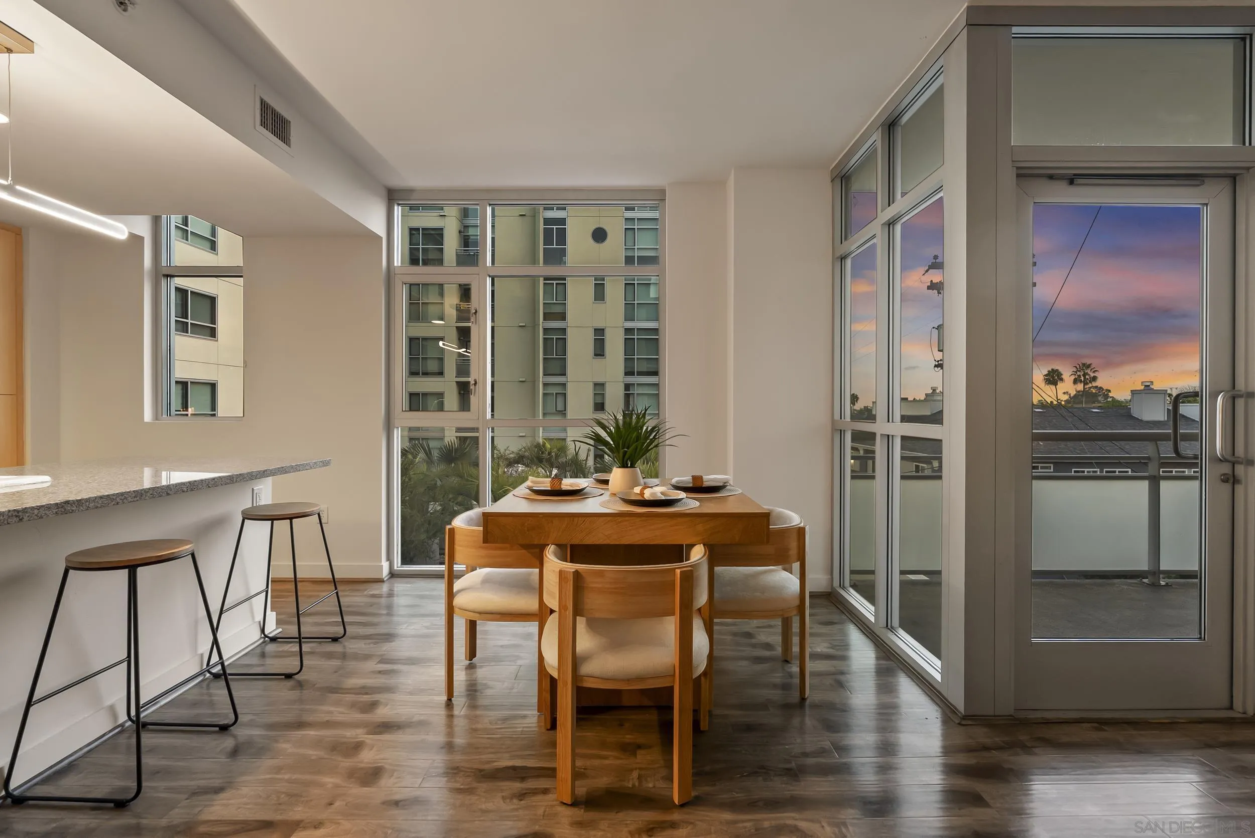 https://cdn.realtyfeed.com/cdn/127/260023553/793f16ab54e42fd4029b7510c9f21b5d.webp