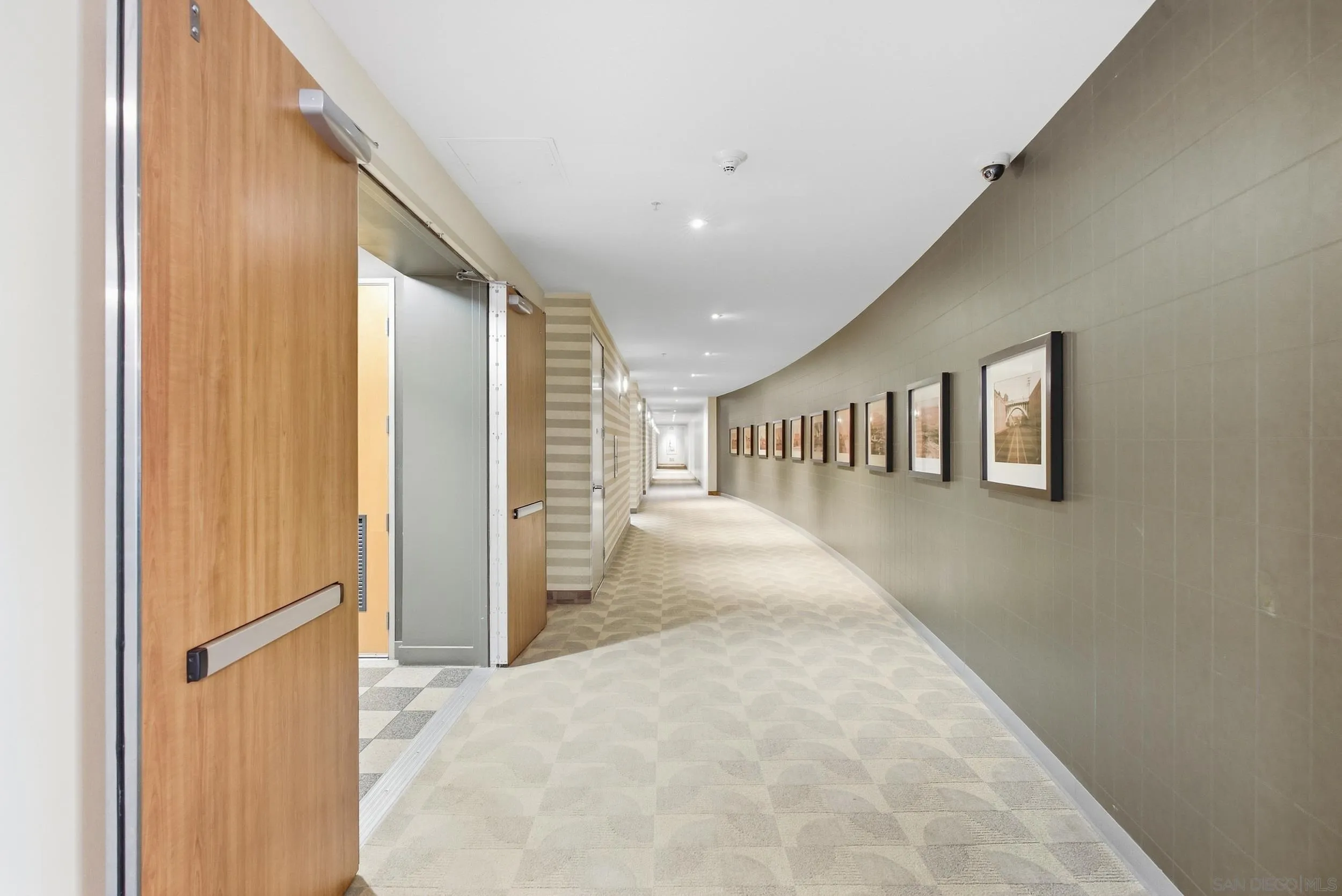 https://cdn.realtyfeed.com/cdn/127/260023553/7df8adc0077f0952184161c58a4acba2.webp