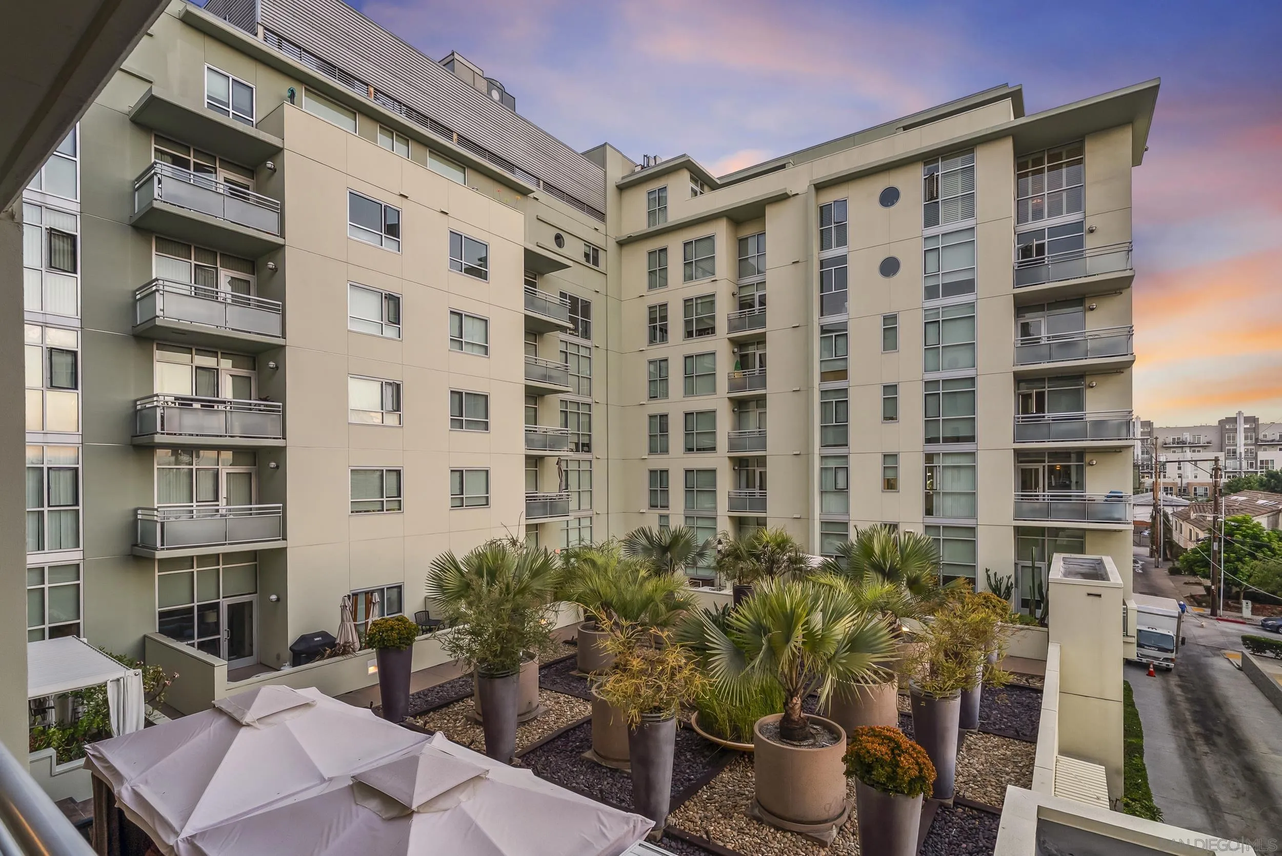 https://cdn.realtyfeed.com/cdn/127/260023553/d3d1548fd3d61acf9f8cf860f9bfa405.webp