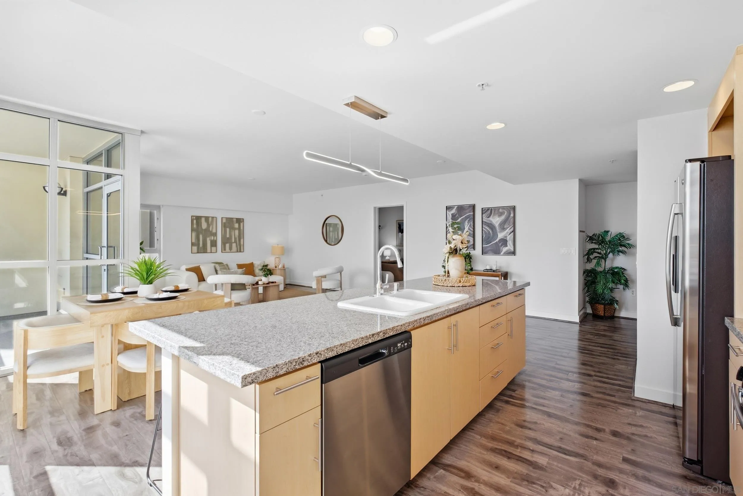 https://cdn.realtyfeed.com/cdn/127/260023553/ffe77e956cd792f1a7b3a616ff71cbb0.webp