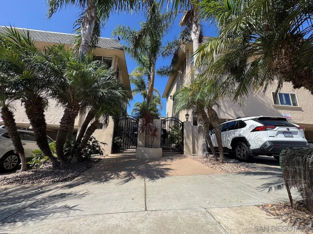 5075 Narragansett Avenue Unit 206, San Diego, CA 92107 - Main photo, San Diego, CA