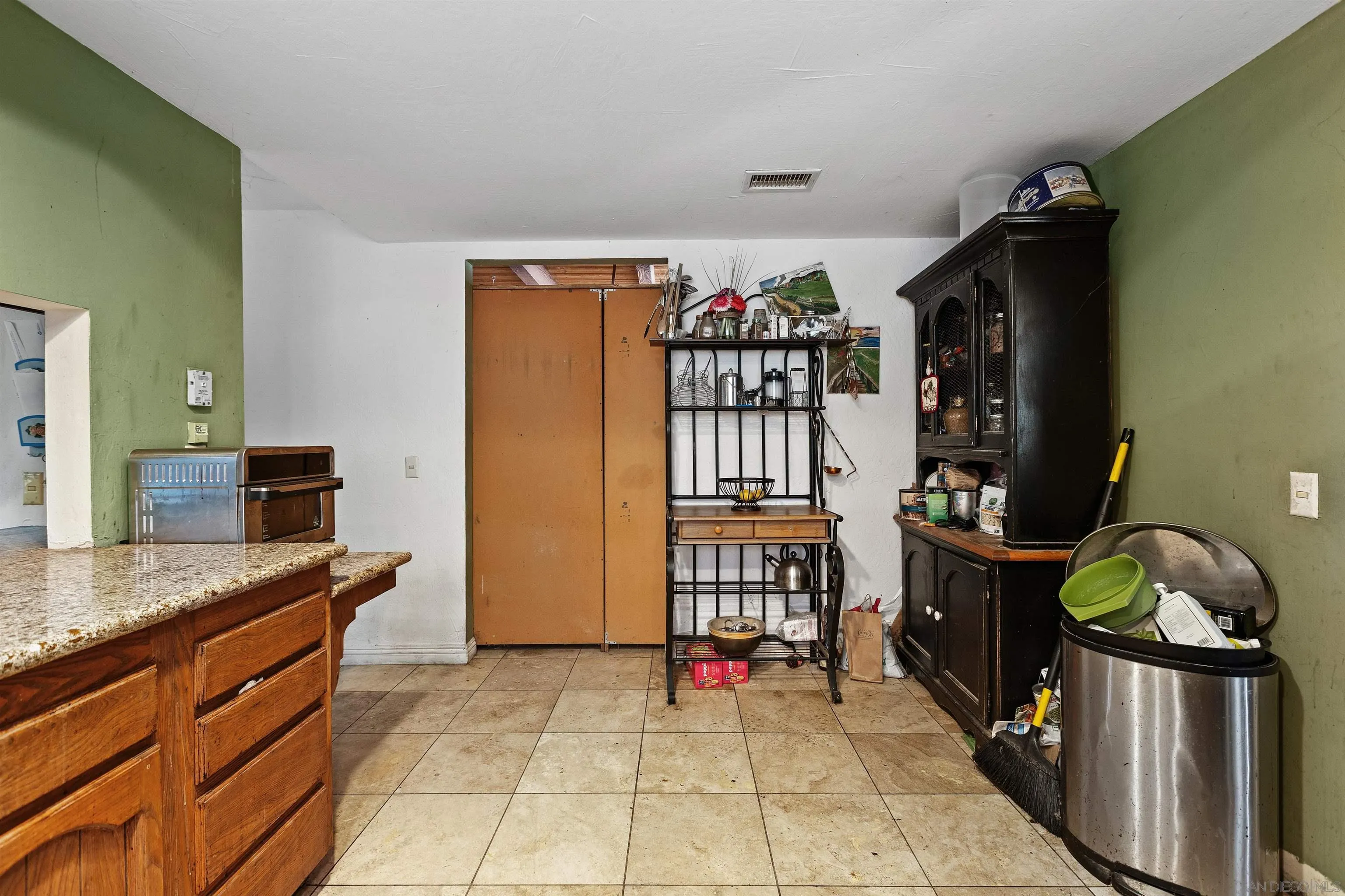 3950 Hellers Bend, Fallbrook, CA 92028 - Photo 5 of 39, Fallbrook, CA
