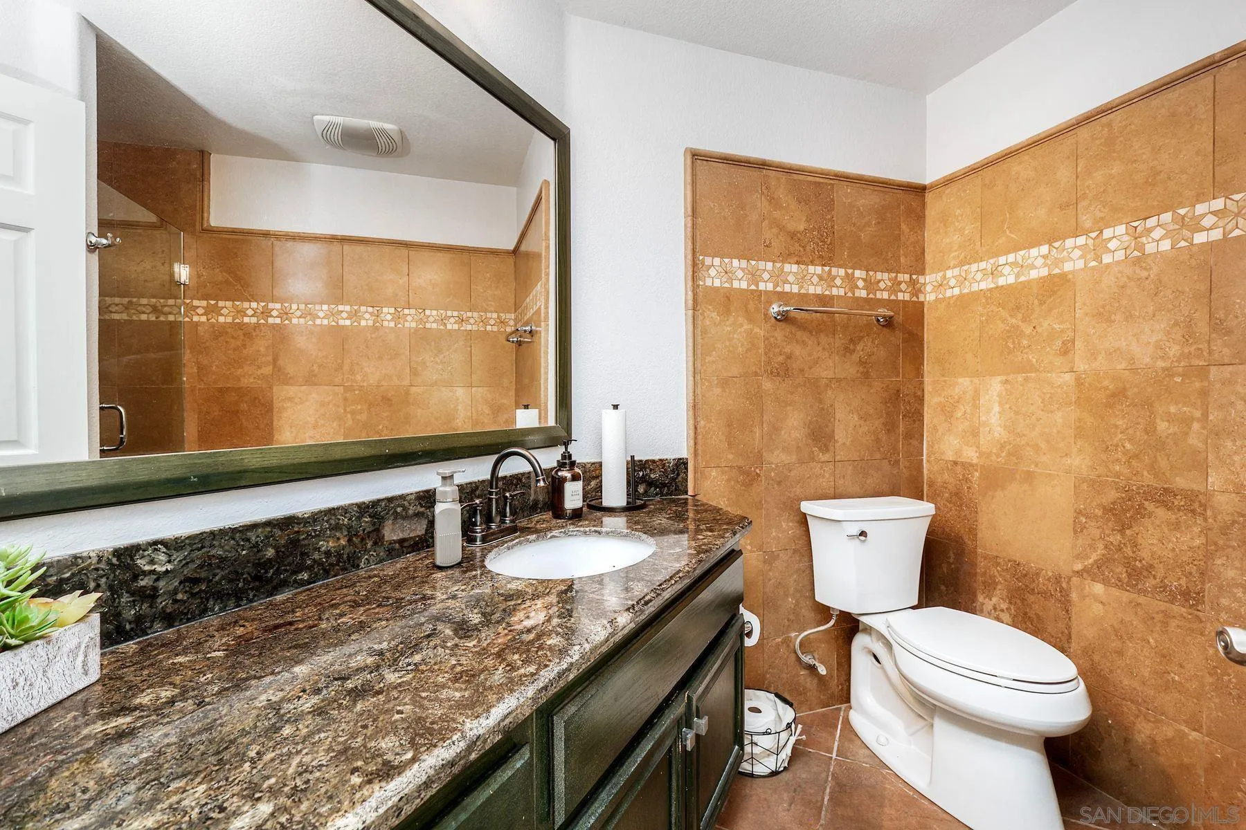 https://cdn.realtyfeed.com/cdn/127/260023560/368812cf242c2ebef8bafc40e110c14a.webp