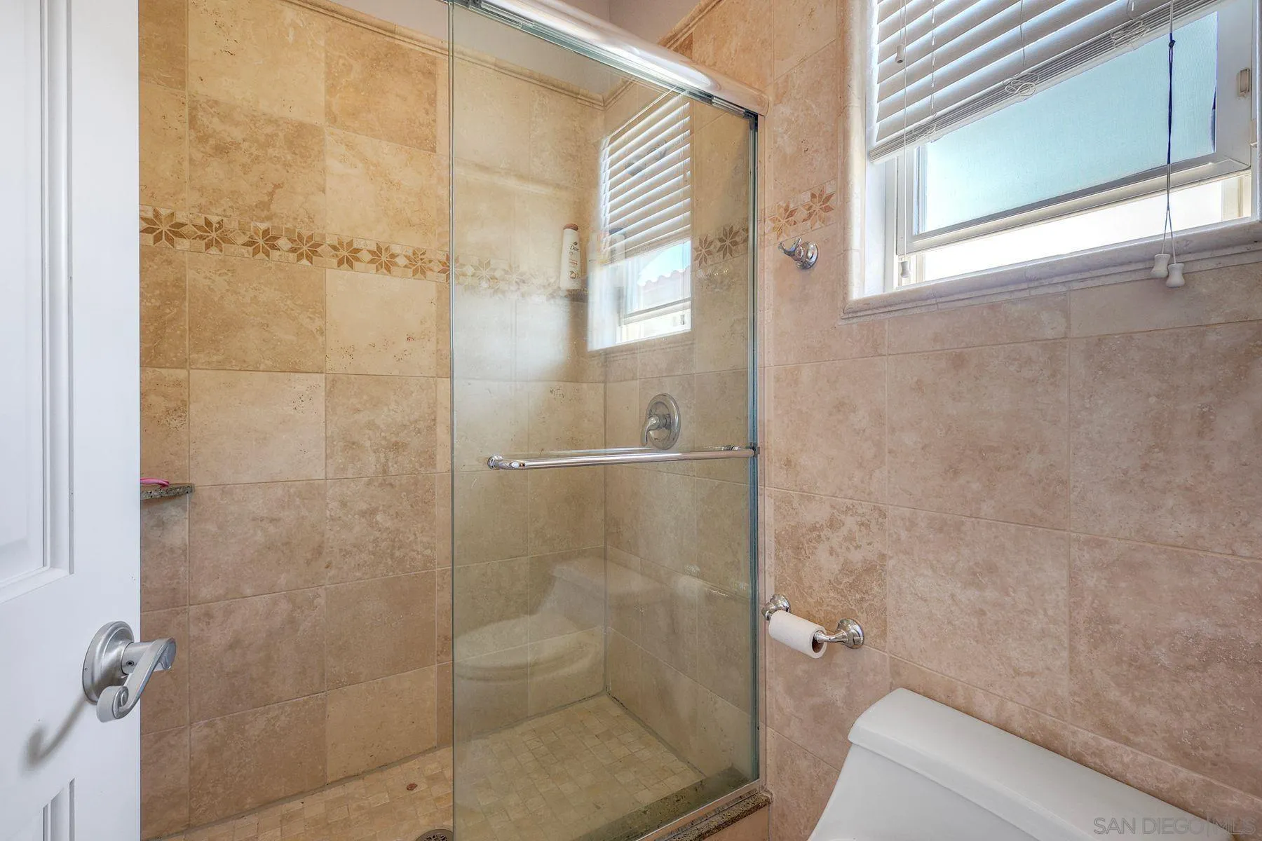 https://cdn.realtyfeed.com/cdn/127/260023560/7b4cbbc36f69ad76cb2337e11a8d0d97.webp