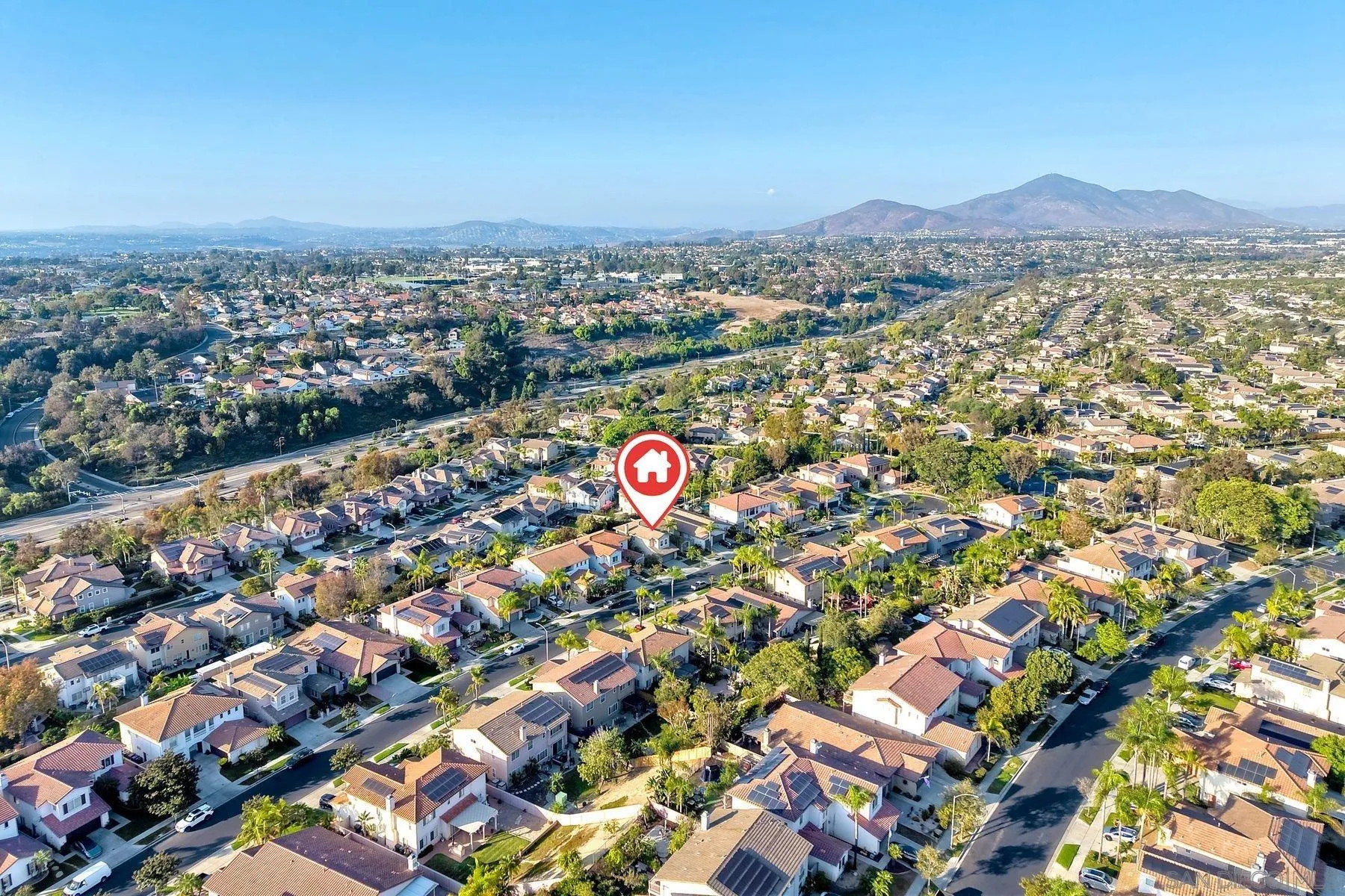 https://cdn.realtyfeed.com/cdn/127/260023560/d6105e13ab30e19100622e89db6143b3.webp