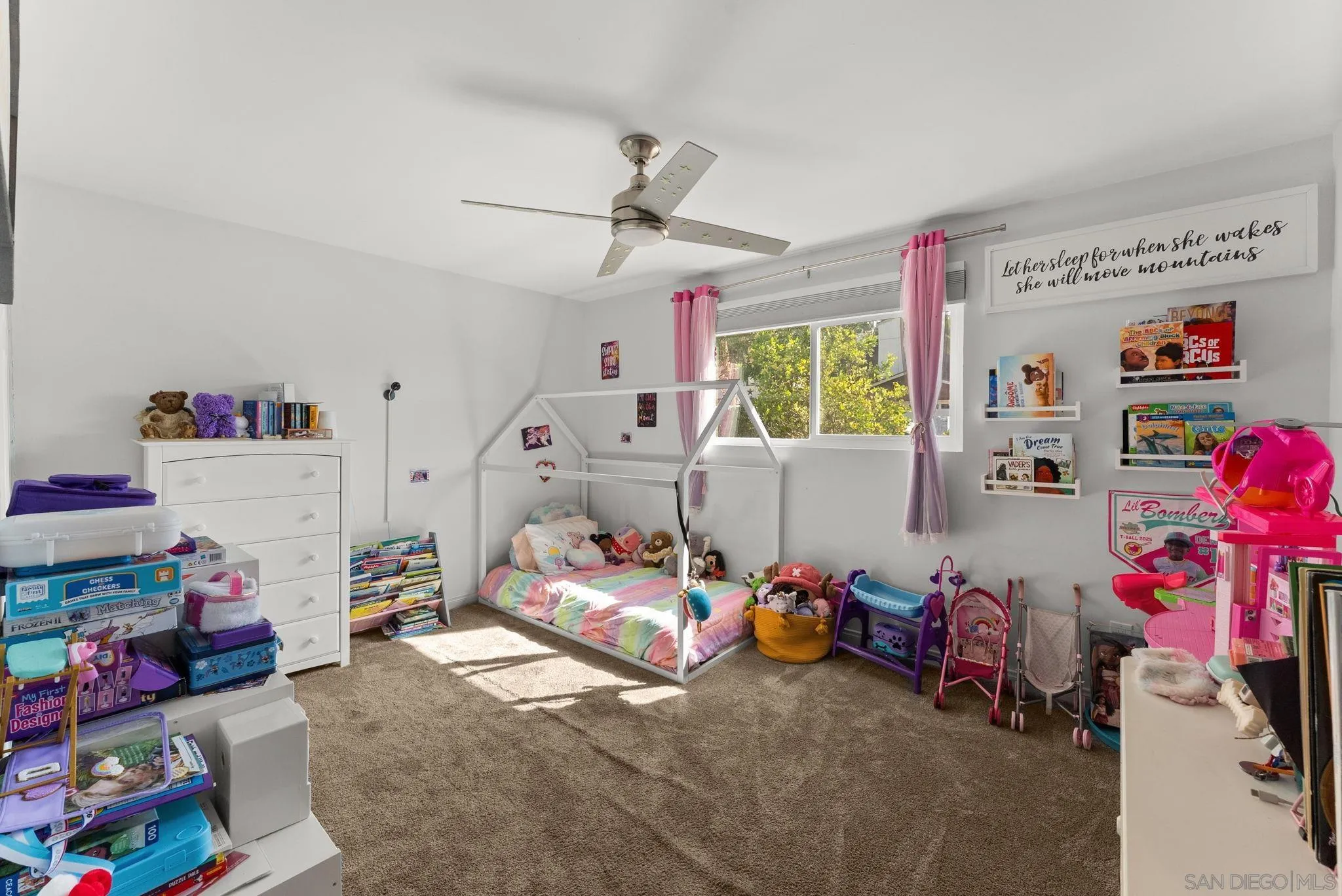 https://cdn.realtyfeed.com/cdn/127/260023565/2fa93dc14369aac2e54f85c4e75ee153.webp