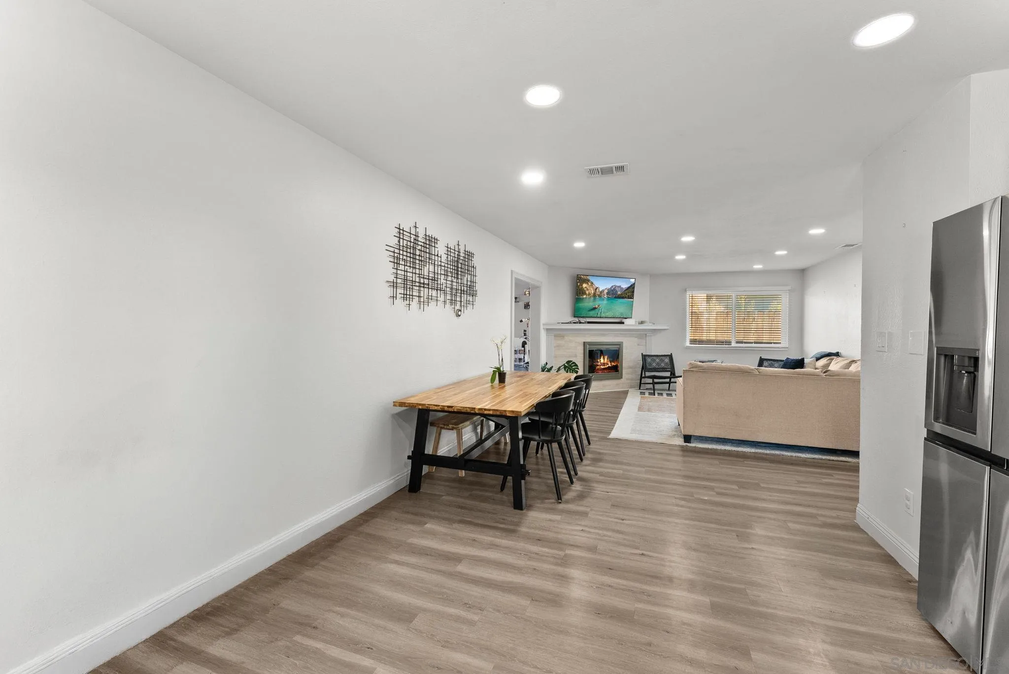 https://cdn.realtyfeed.com/cdn/127/260023565/4eaa94531176dfe7f788e0447c5a66e0.webp