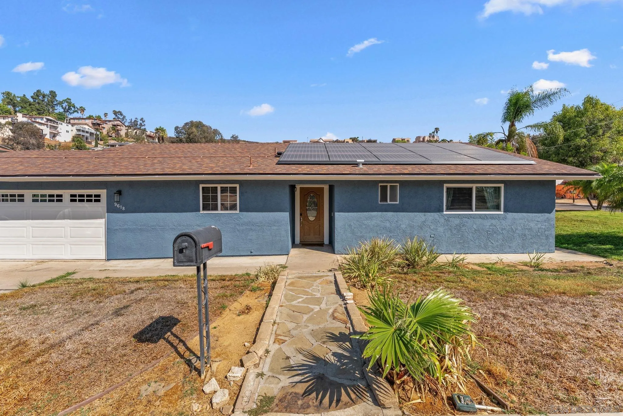 https://cdn.realtyfeed.com/cdn/127/260023565/ca9f0133f4596823deeb8856a8a68de5.webp