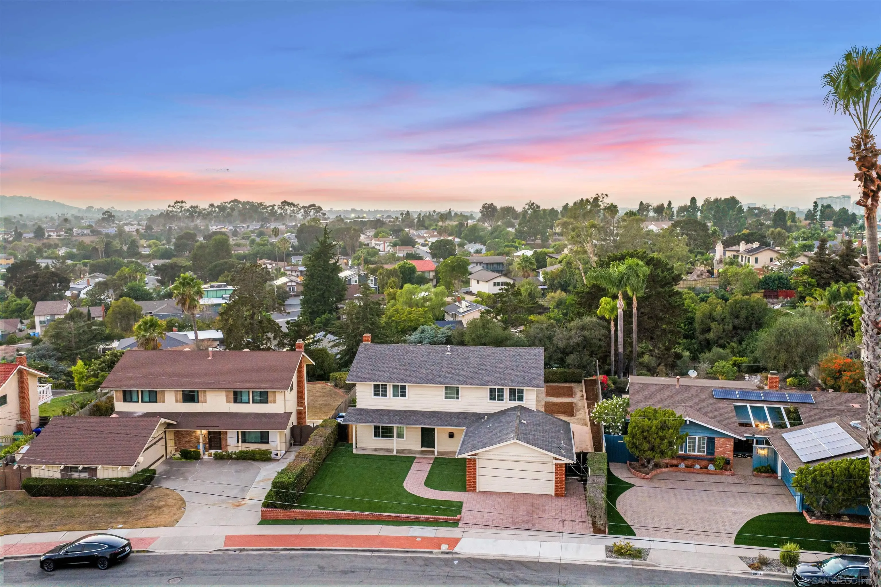 https://cdn.realtyfeed.com/cdn/127/260023566/f46ad0b0bb9ffc9699e19b6022f4faf8.webp