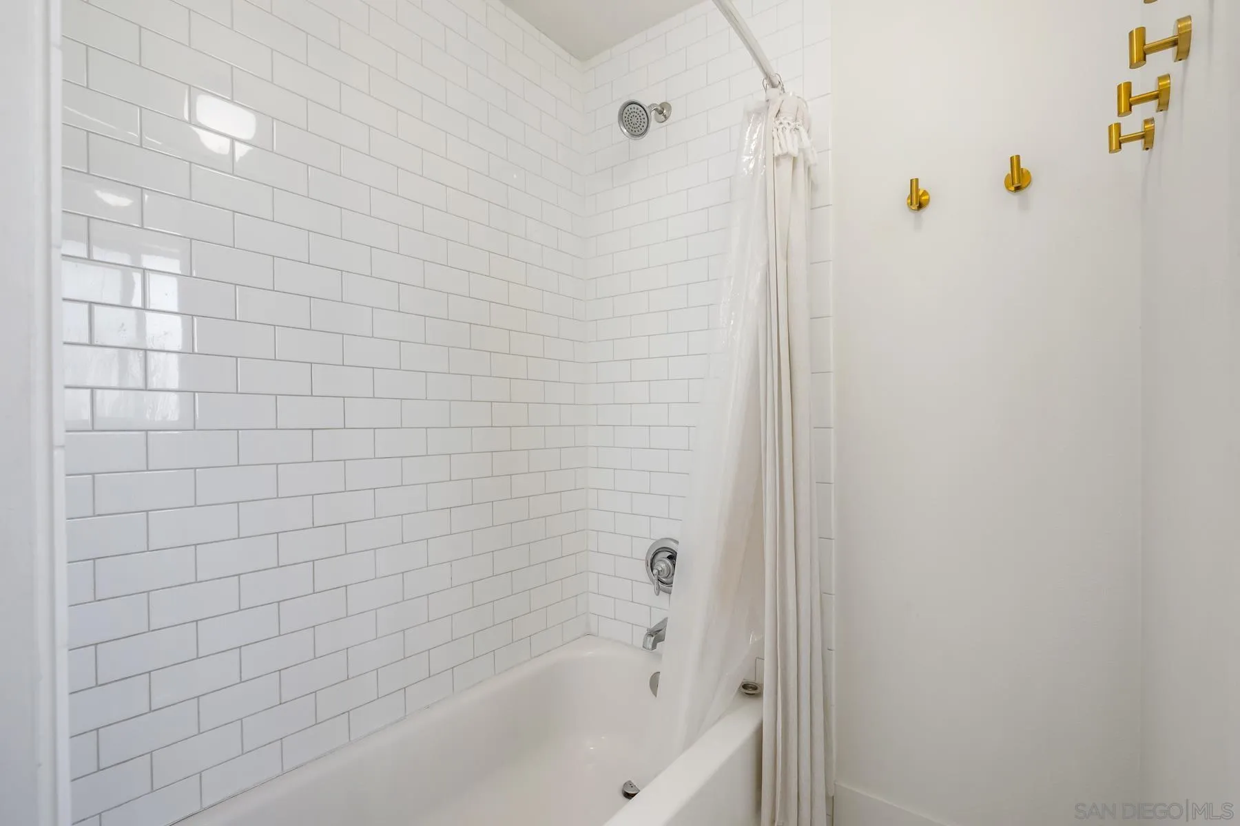 https://cdn.realtyfeed.com/cdn/127/260023571/262c907871b6d8069811d6358d61a70c.webp