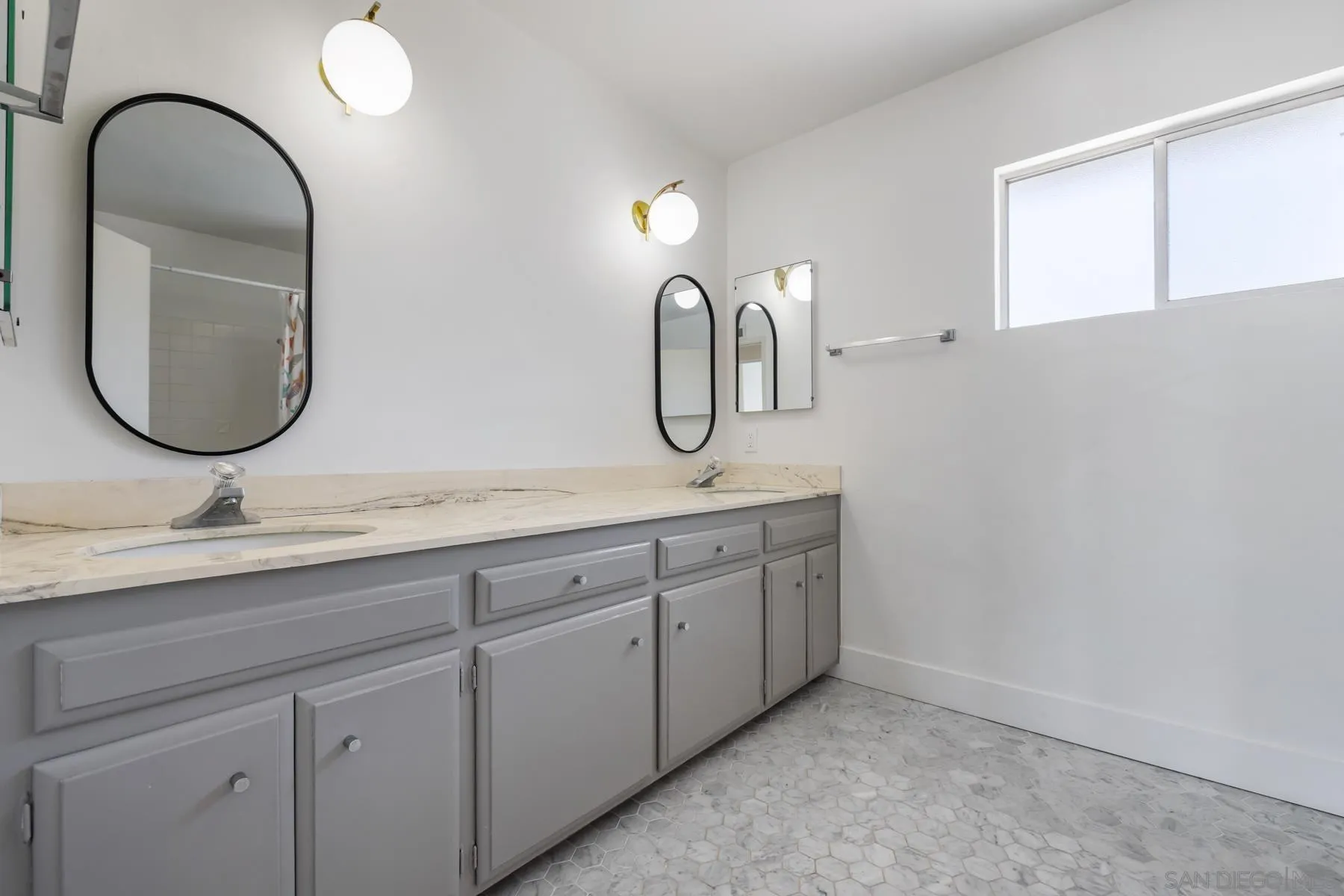 https://cdn.realtyfeed.com/cdn/127/260023571/34b01f6bc81258529dfb036794ca4c84.webp
