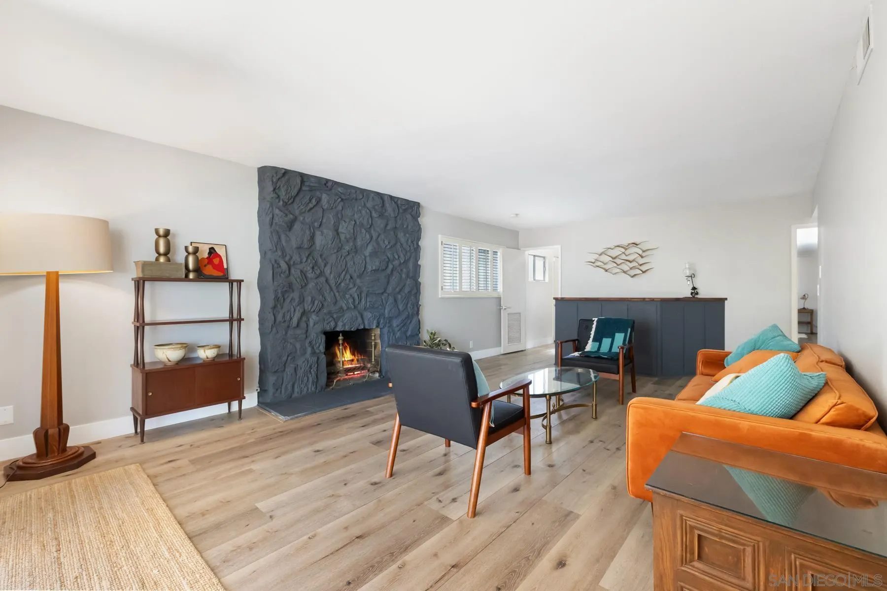 https://cdn.realtyfeed.com/cdn/127/260023571/9152f05ba8998e247057786af258cd06.webp